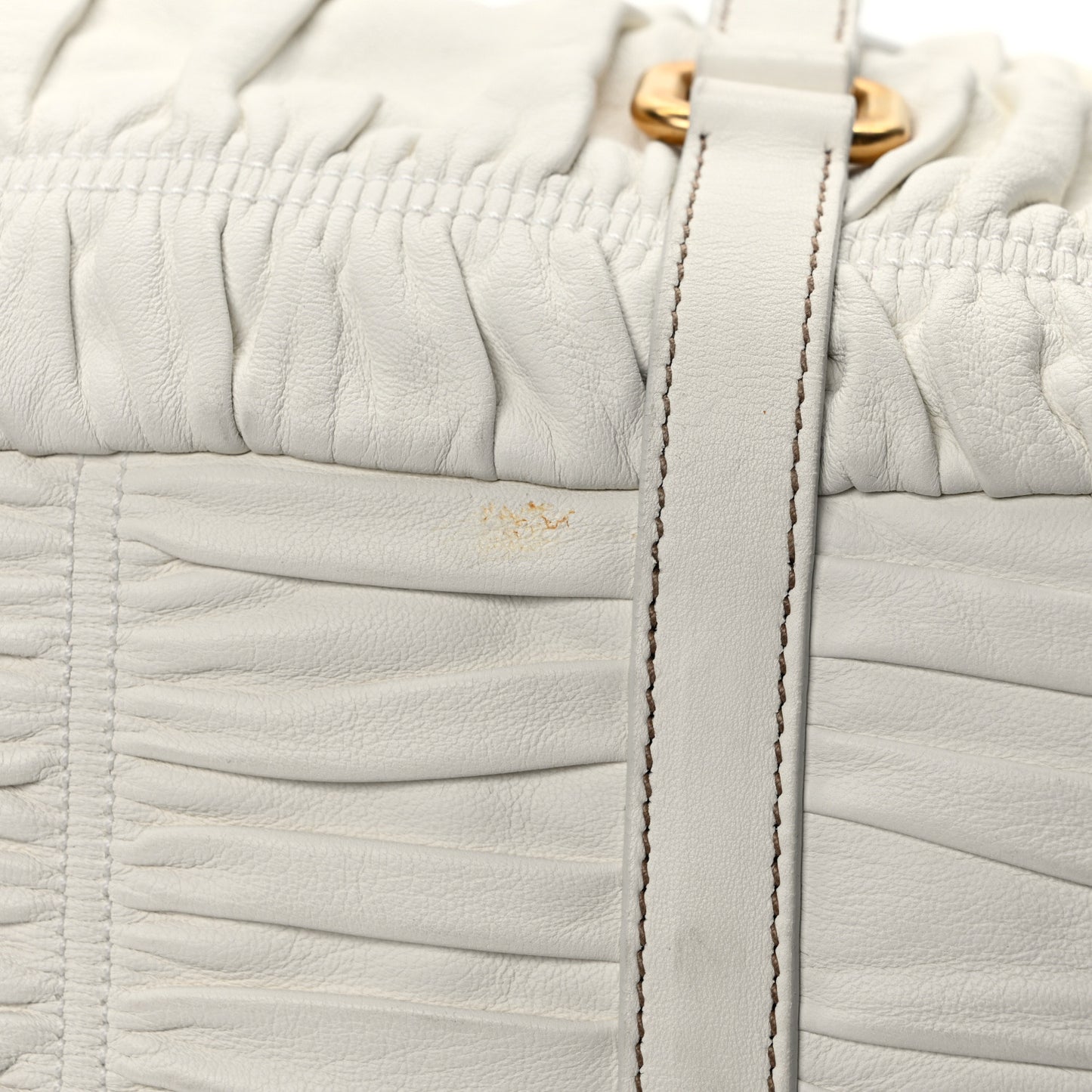 Nappa Gaufre Buckle Bowler Bianco