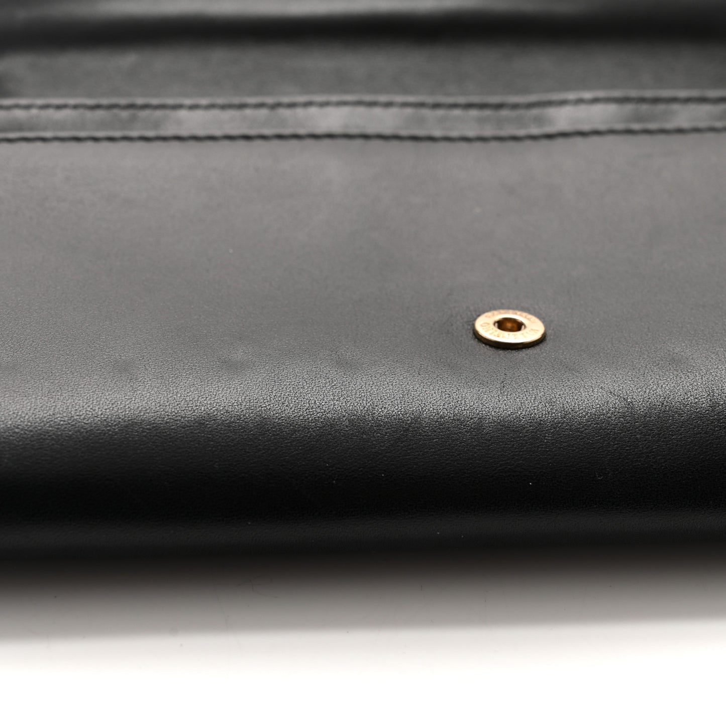 Vitello Rockstud Flap Wallet On Chain Black