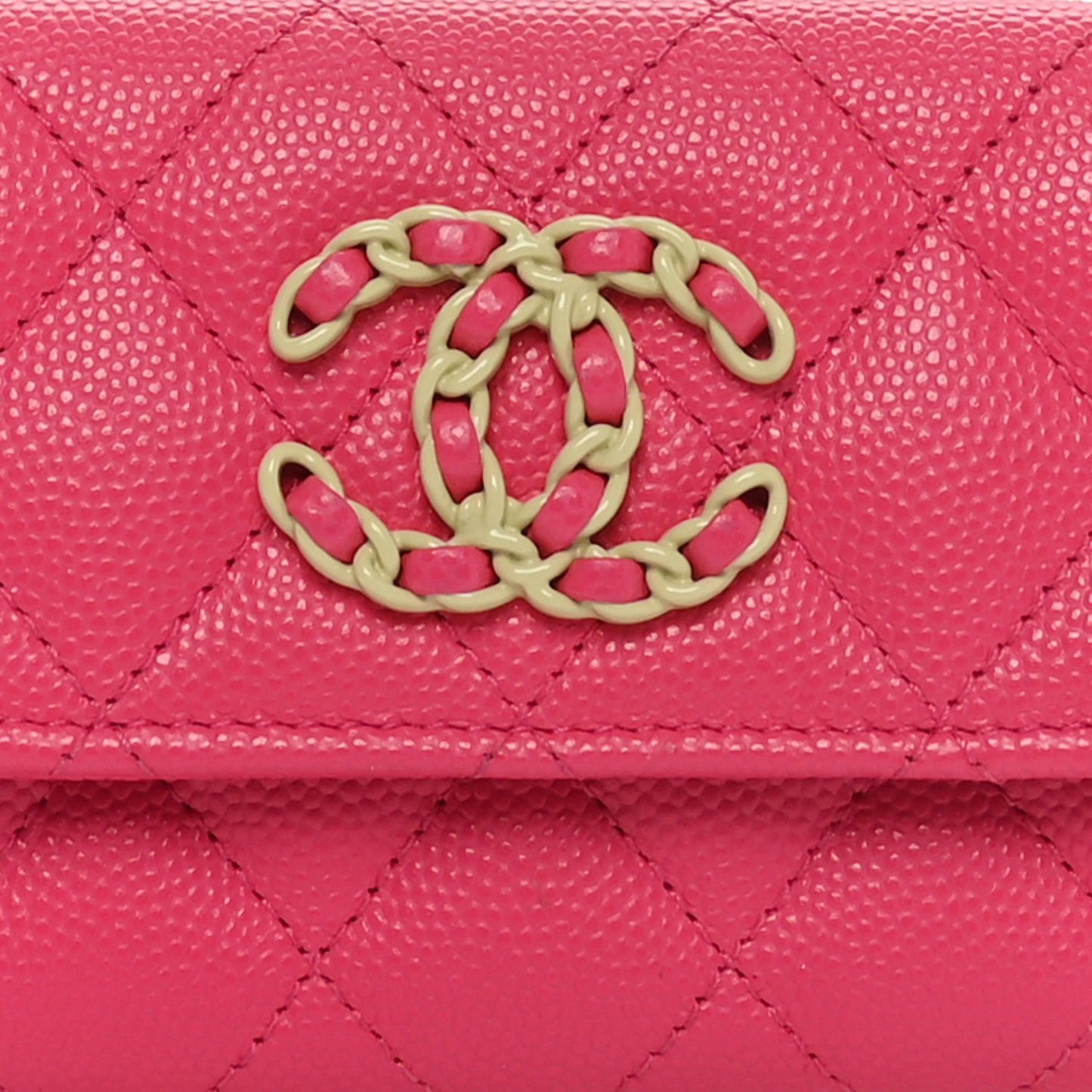 Caviar Quilted Chain CC Flap Card Holder Dark Pink