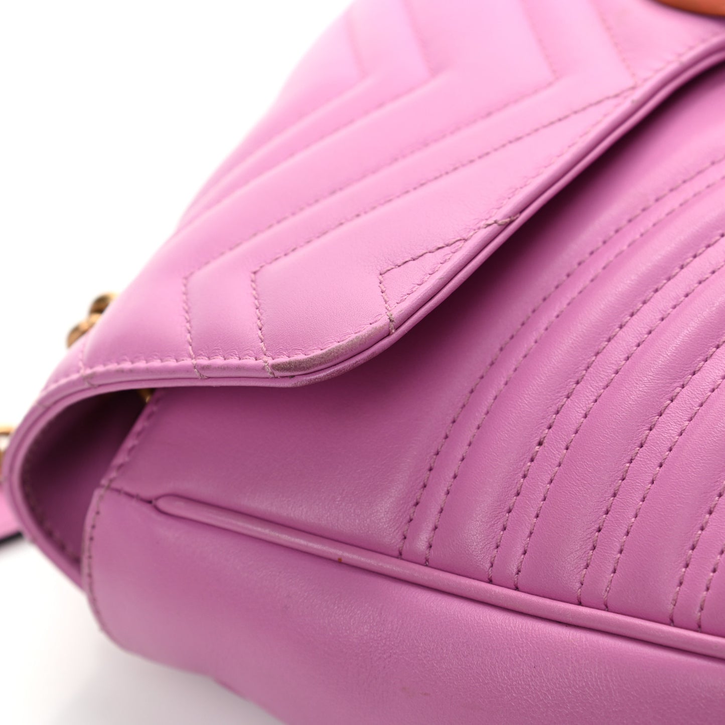 Calfskin Matelasse Medium GG Marmont Shoulder Bag Candy Mousse