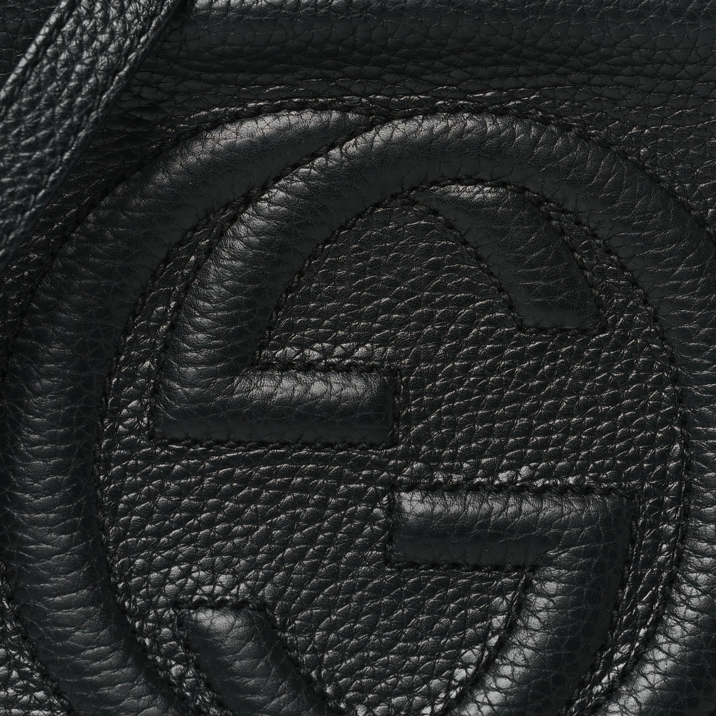 Pebbled Calfskin Small Soho Disco Bag Black