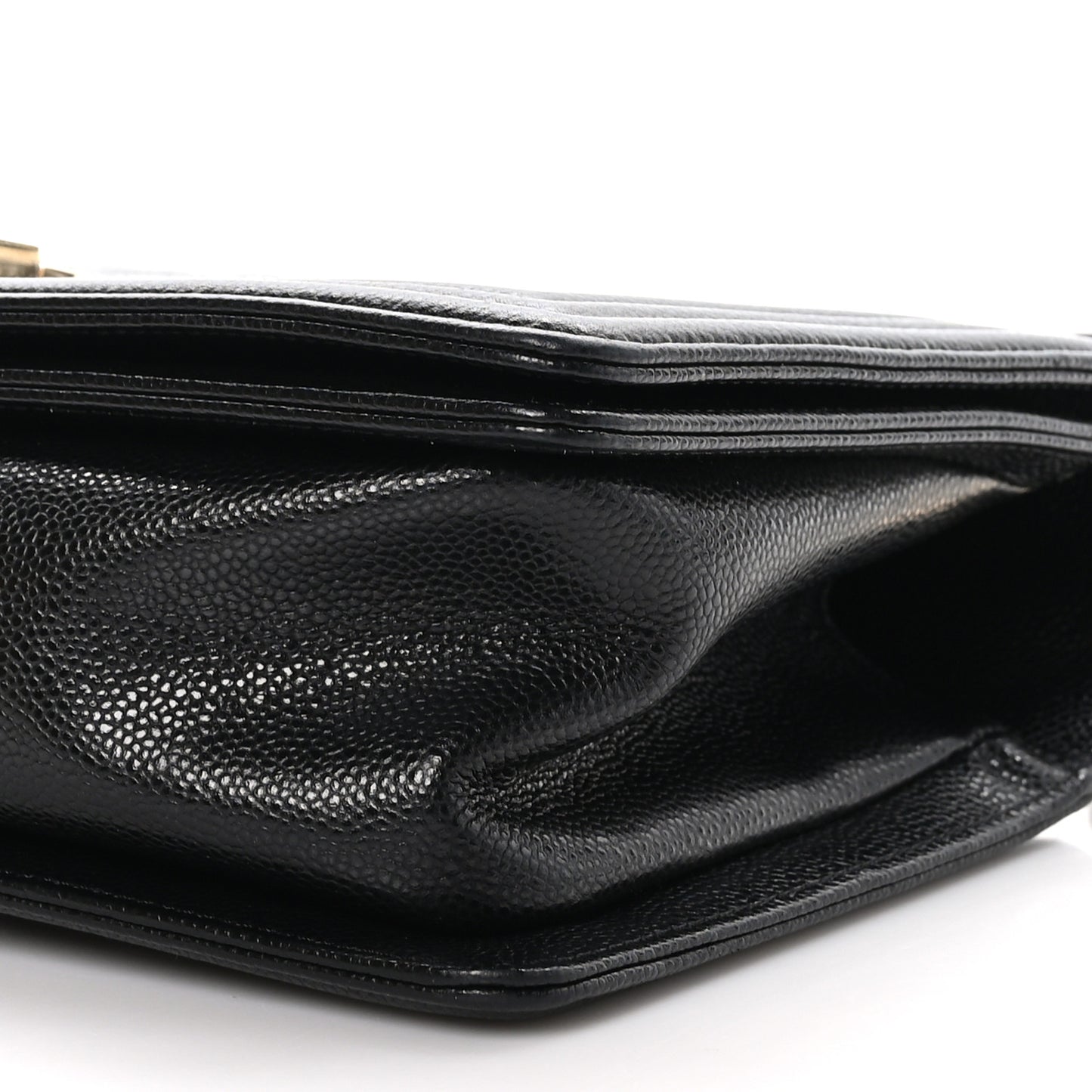 Caviar Chevron Quilted Medium Boy Flap Black