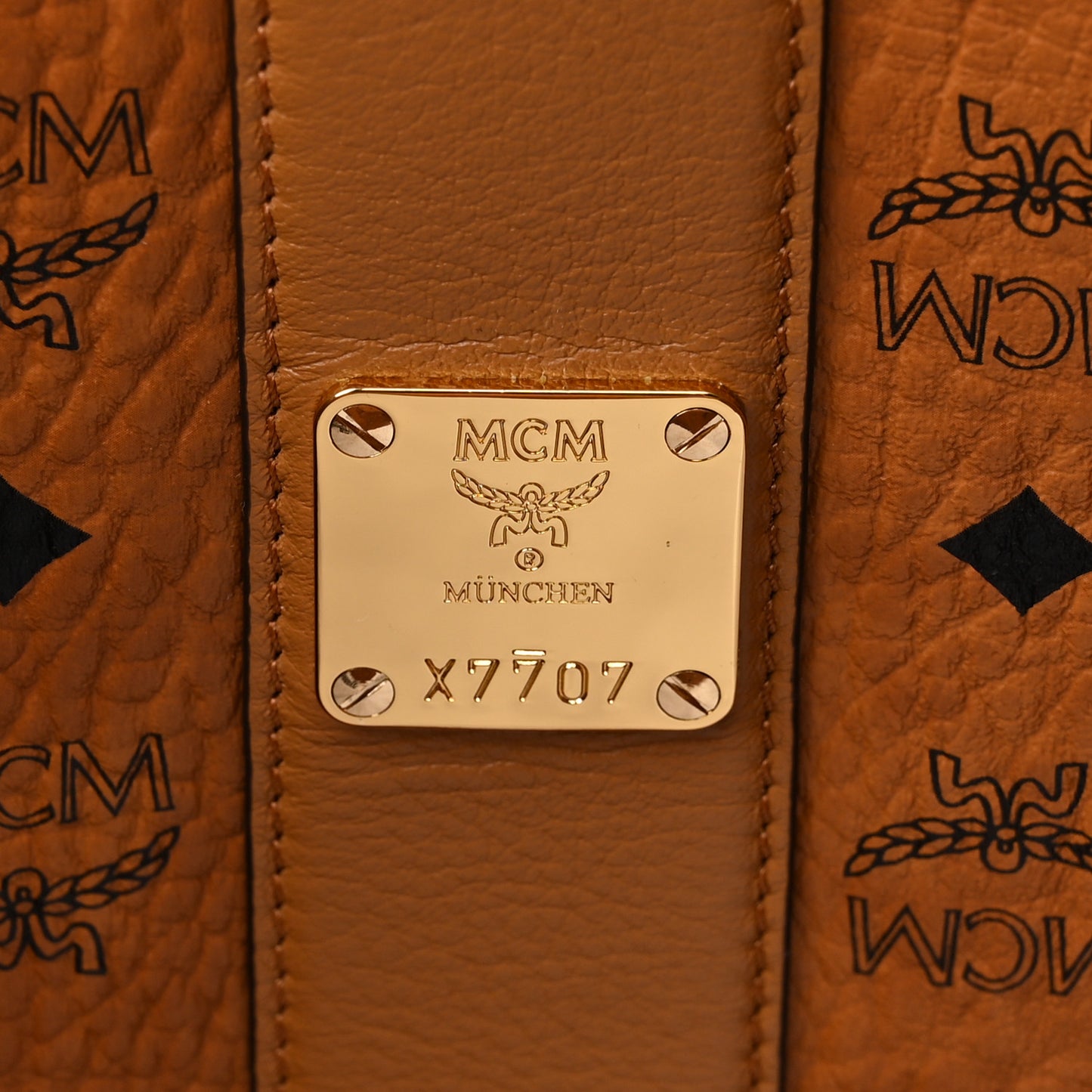 Visetos Medium Liz Reversible Shopper Tote Cognac