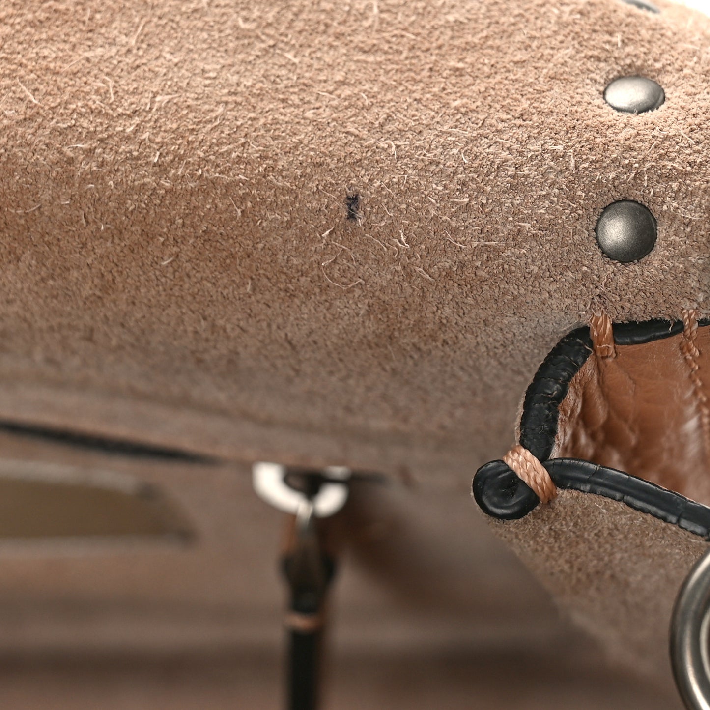 Grained Calfskin Onyx Guitar Strap Rockstud Rolling Shoulder Flap Messenger Bag Soft Noisette