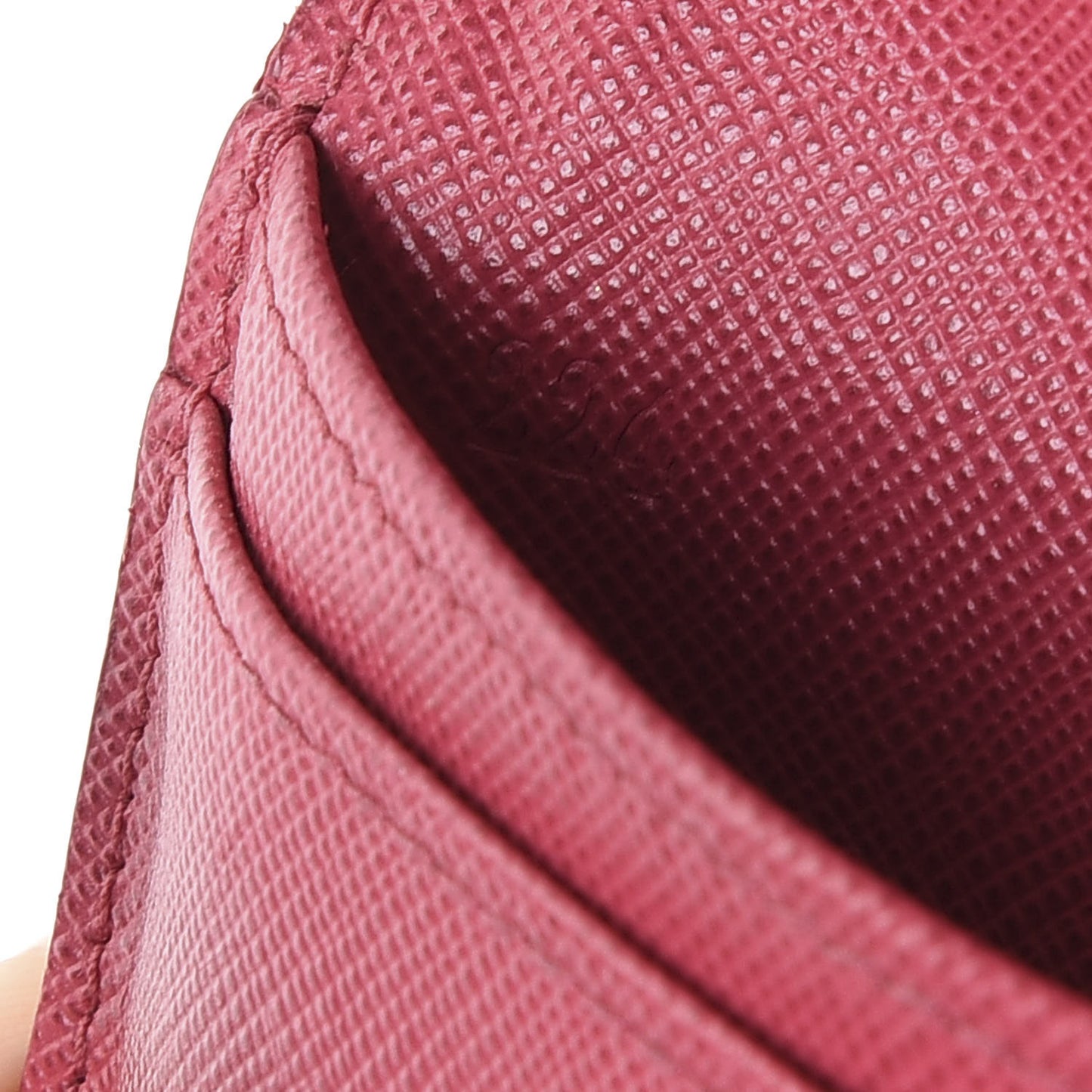 Saffiano Compact Metal Bar Flap Wallet Peonia