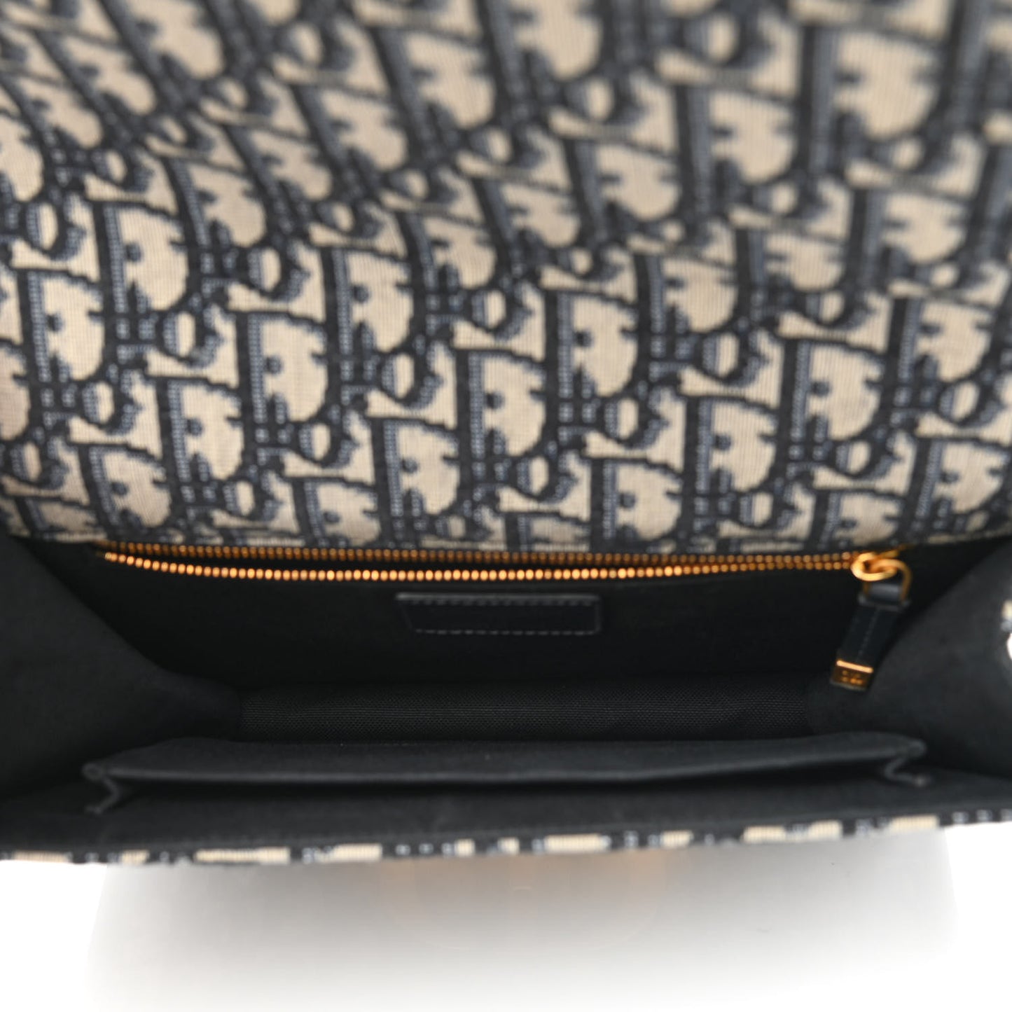 Oblique 30 Montaigne Flap Bag Blue