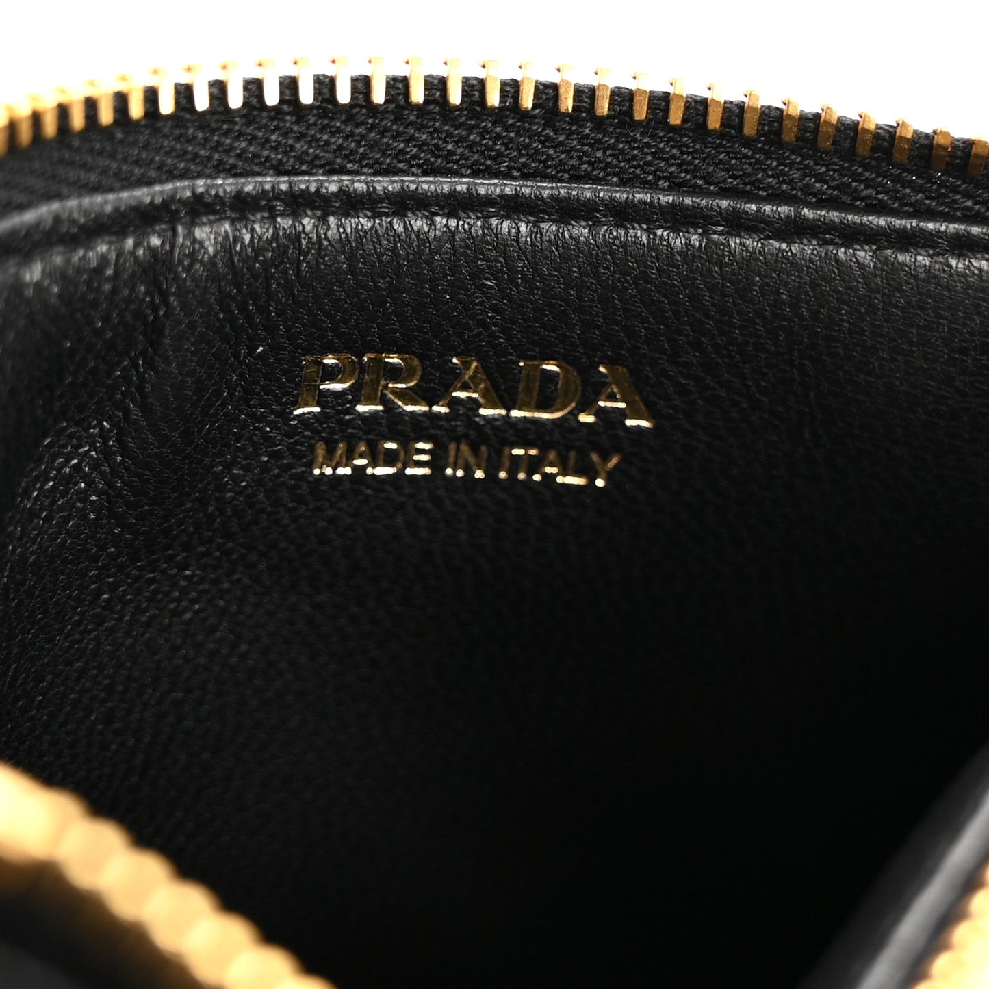 Saffiano Triangle Zip Card Holder Black