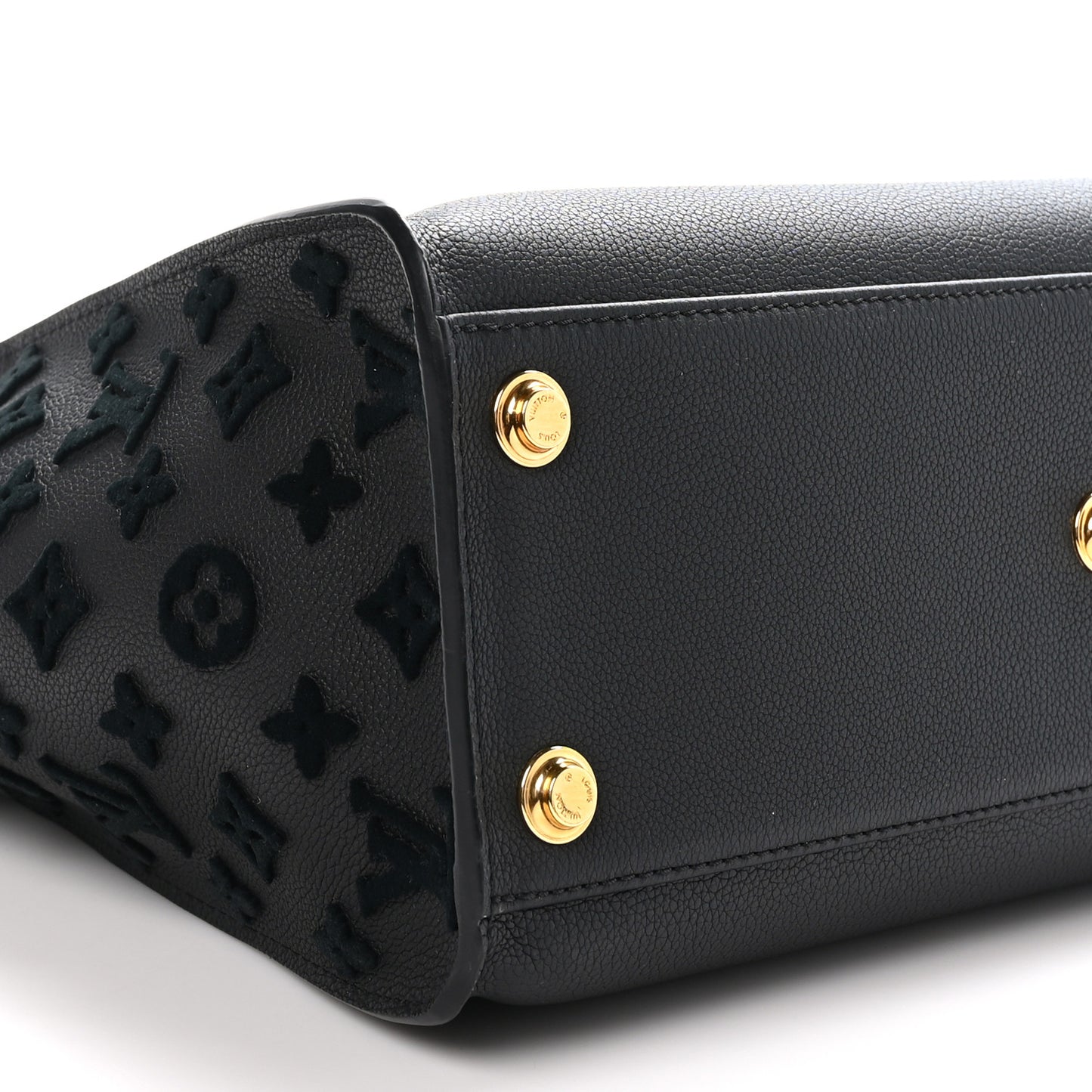 Calfskin Monogram Tufting On My Side Black