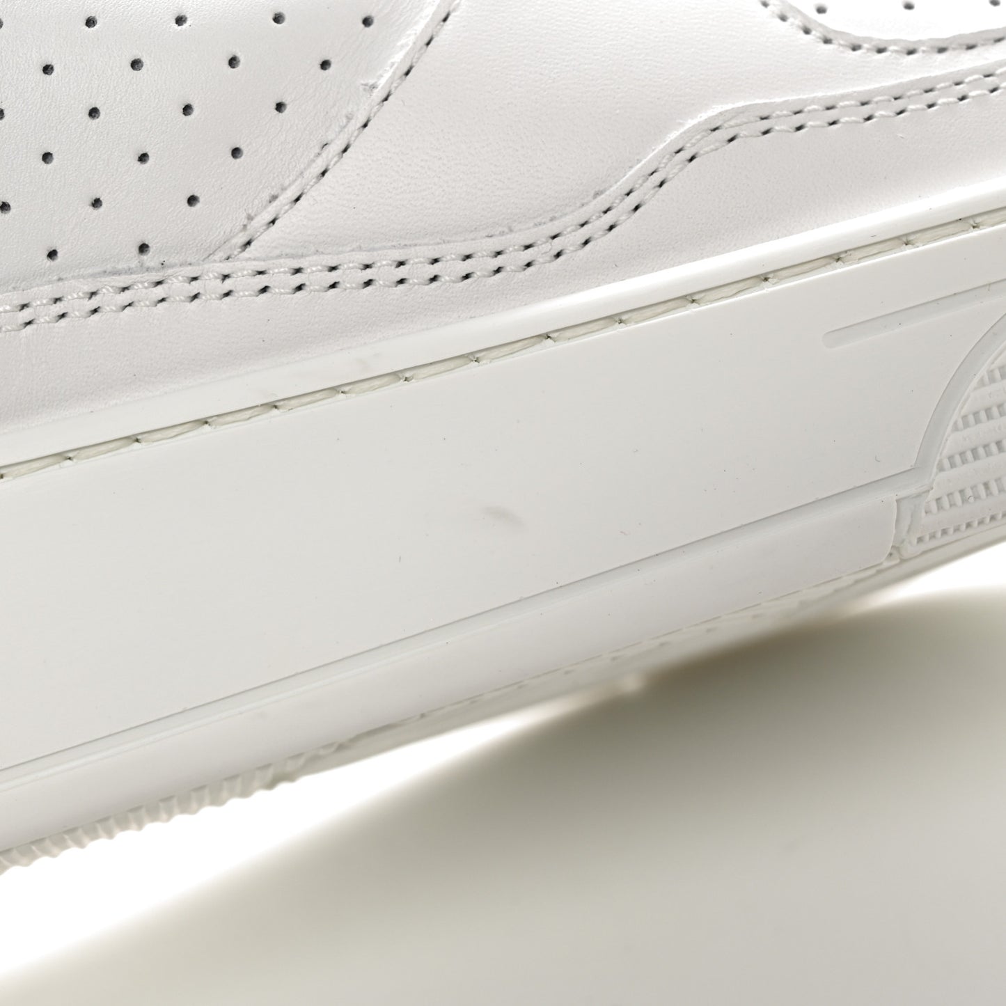 Calfskin CC Womens Sneakers 40 White
