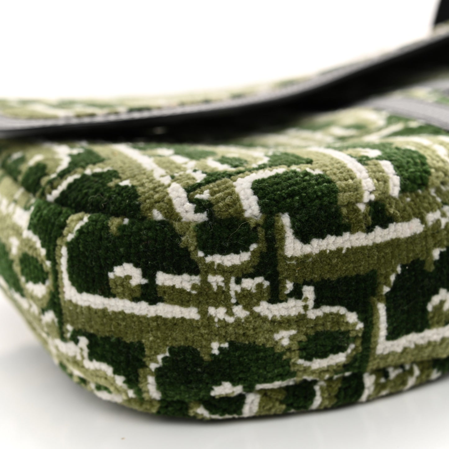 Velvet Oblique Mens Saddle Bag Black Green