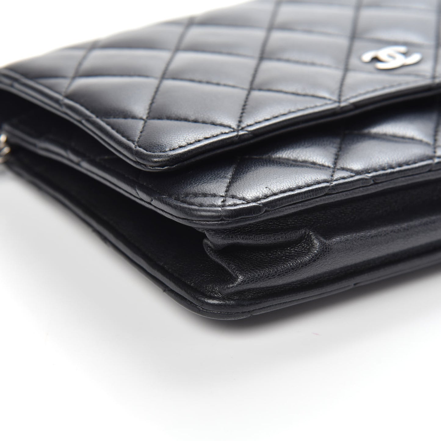 Lambskin Quilted Wallet On Chain WOC Black