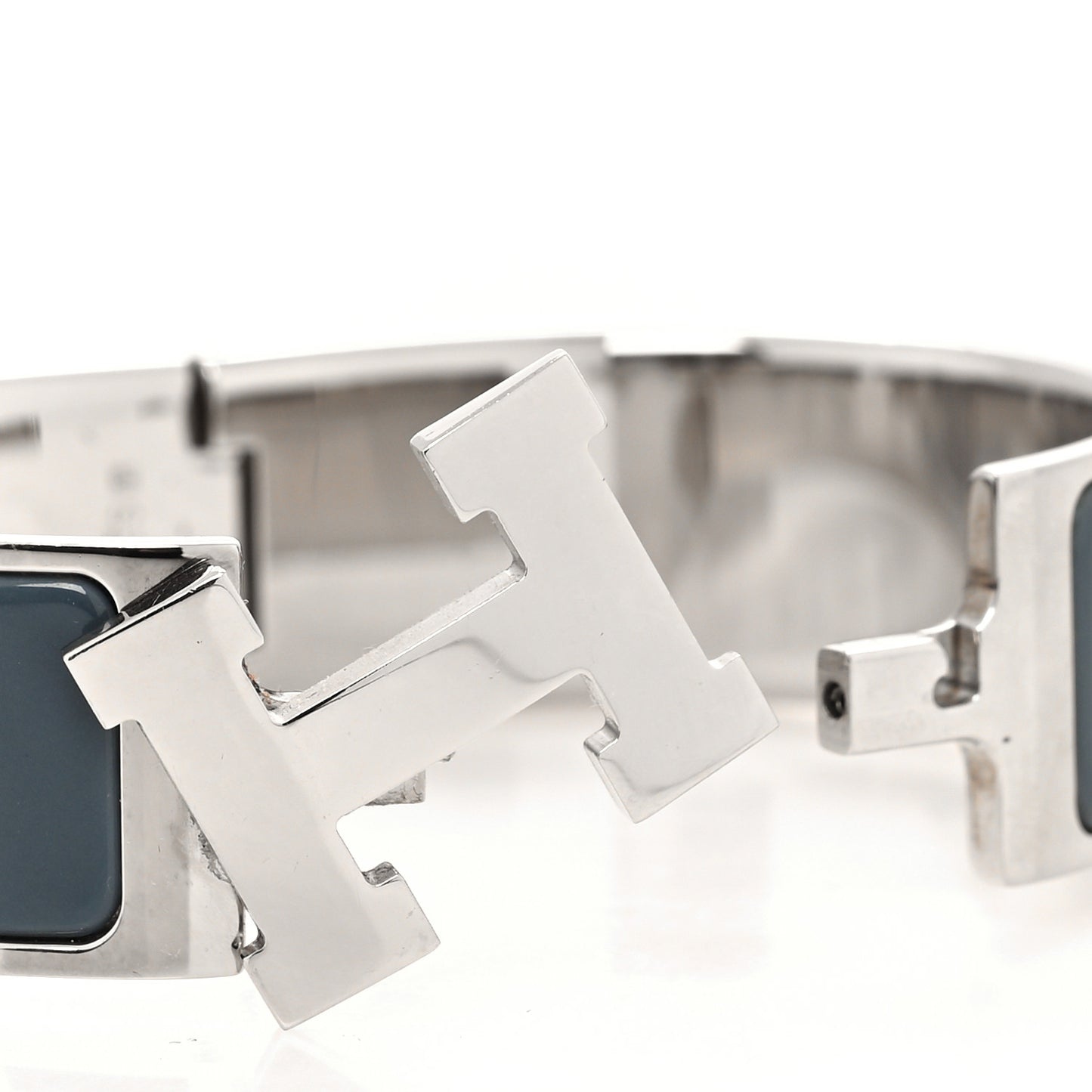 Enamel Wide Clic Clac H Bracelet GM Gris Macadam