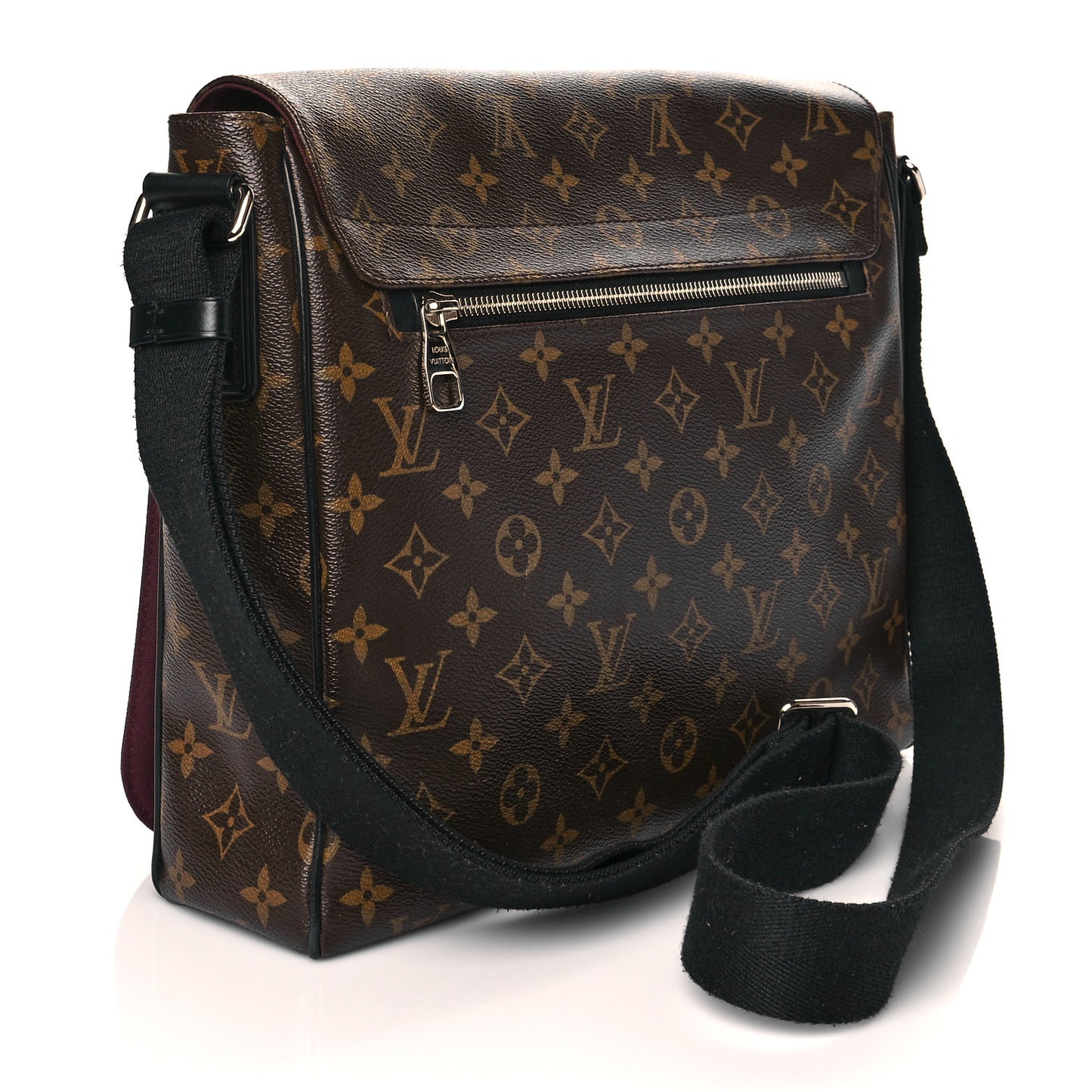 Monogram Macassar District MM