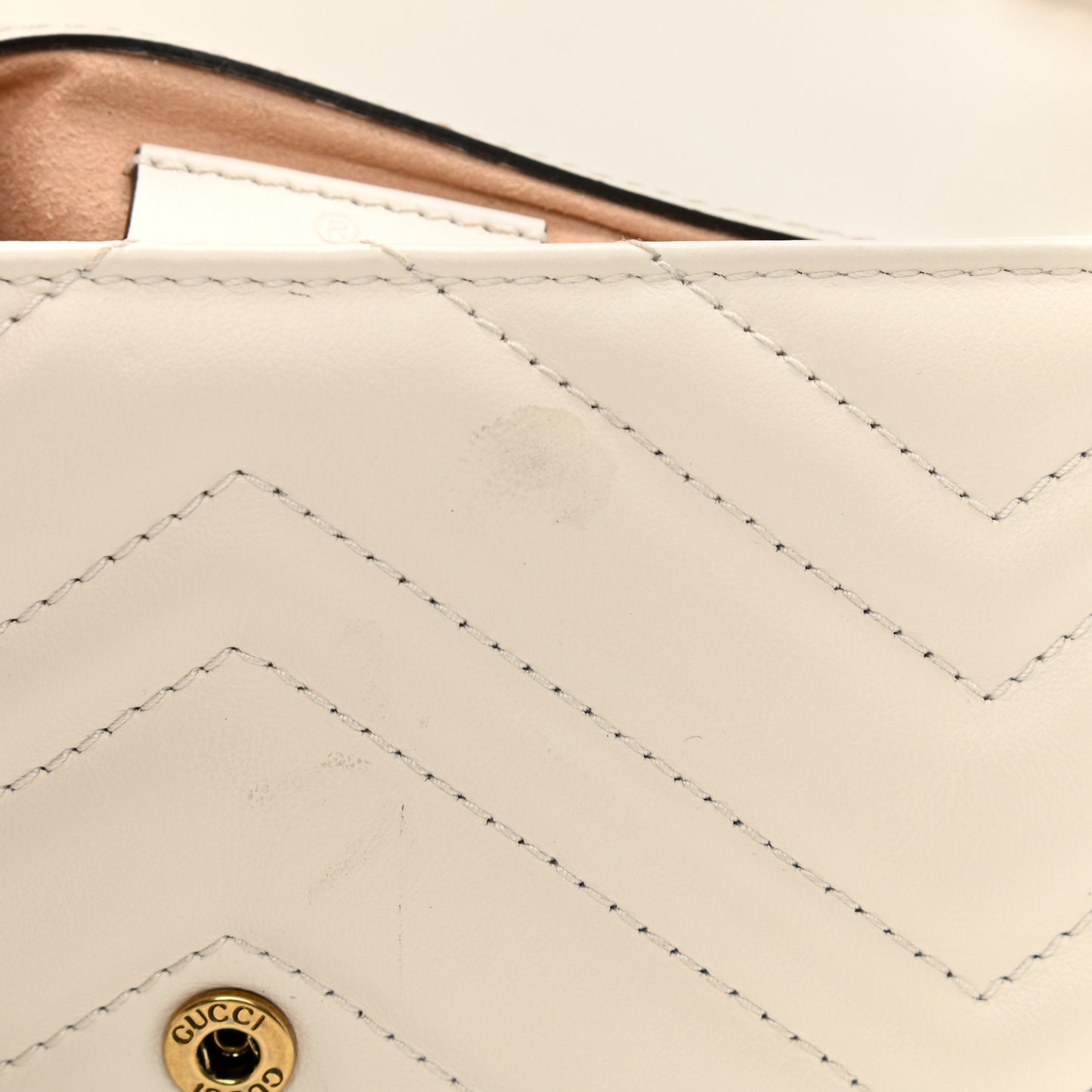 Calfskin Matelasse Super Mini GG Marmont Shoulder Bag White