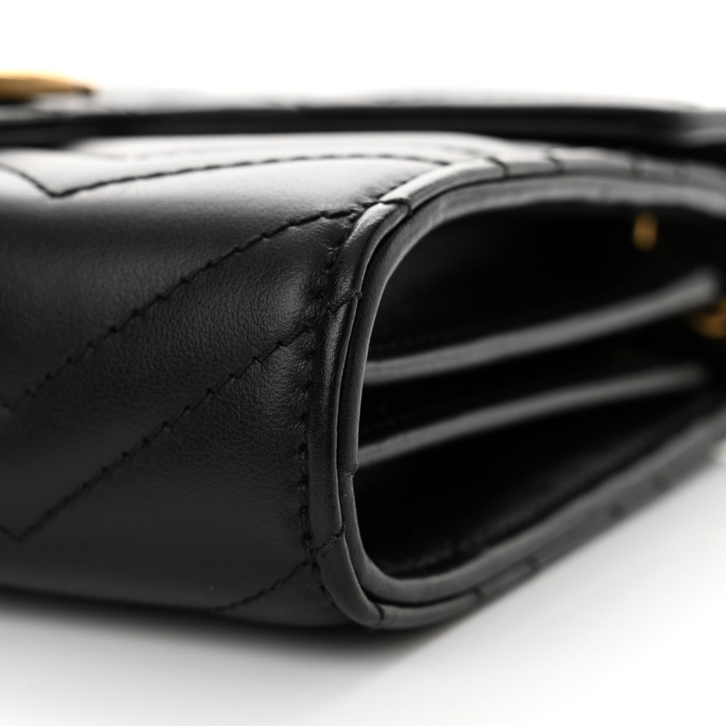 Calfskin Matelasse GG Marmont Chain Wallet Black