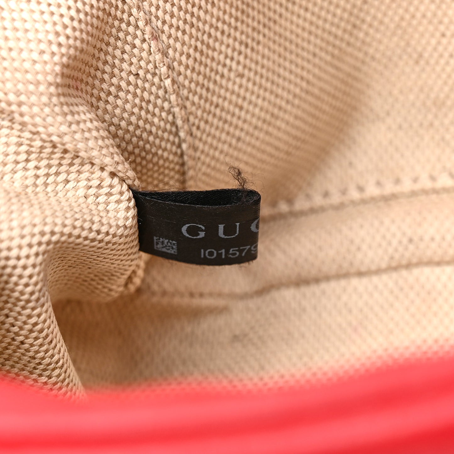 Pebbled Calfskin Small Soho Disco Bag Tabasco Red