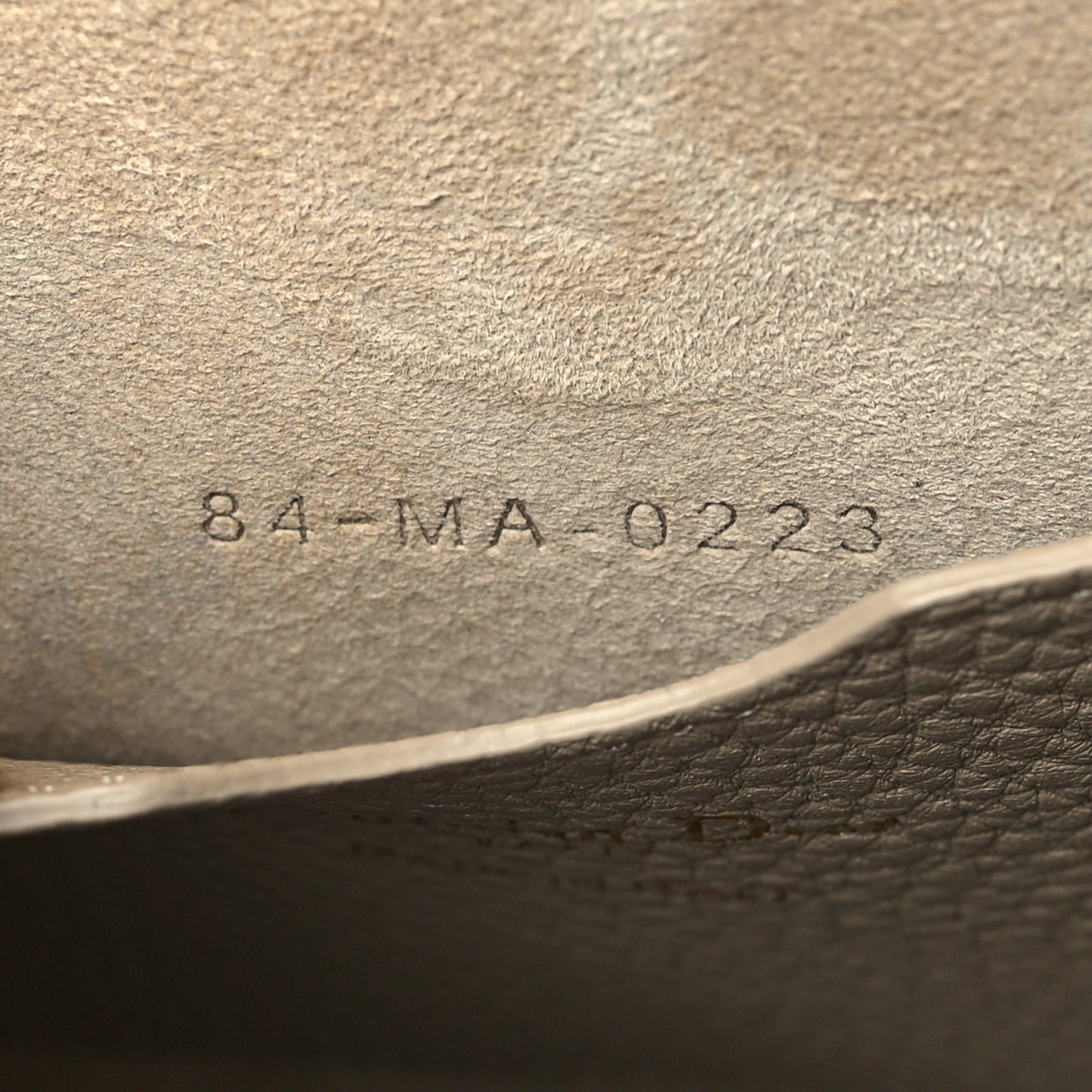 Grained Calfskin Large Bobby Flap Beige