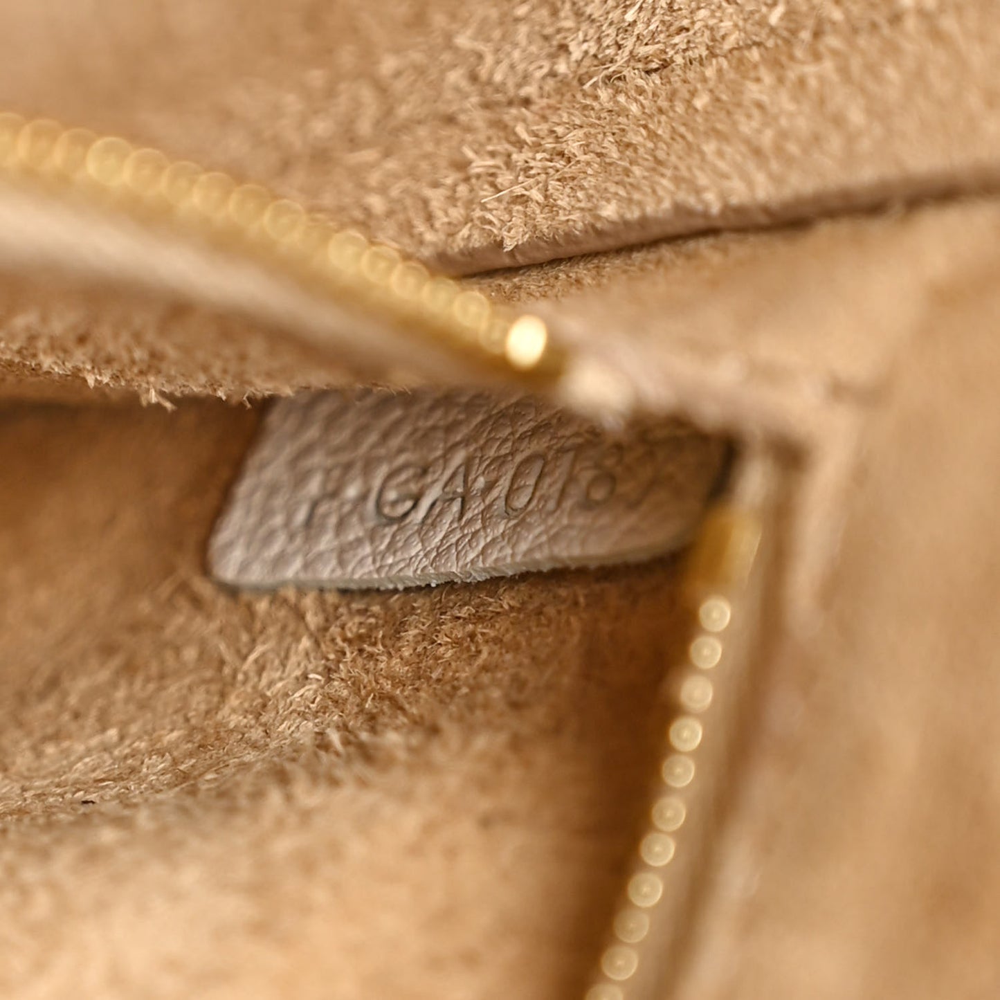 Soft Grained Calfskin Small Sangle Bucket Bag White
