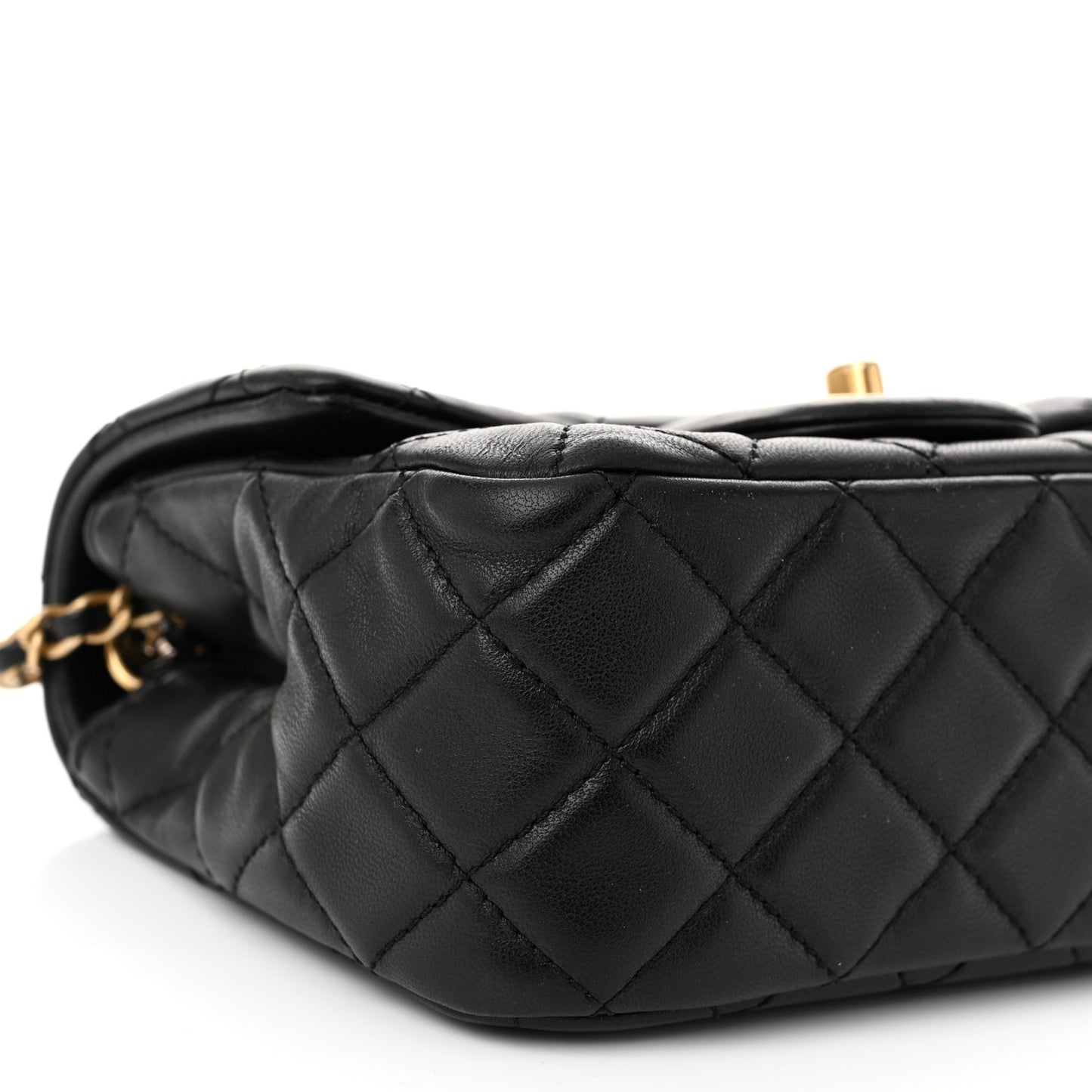 Lambskin Quilted Mini Pearl Crush Flap Black