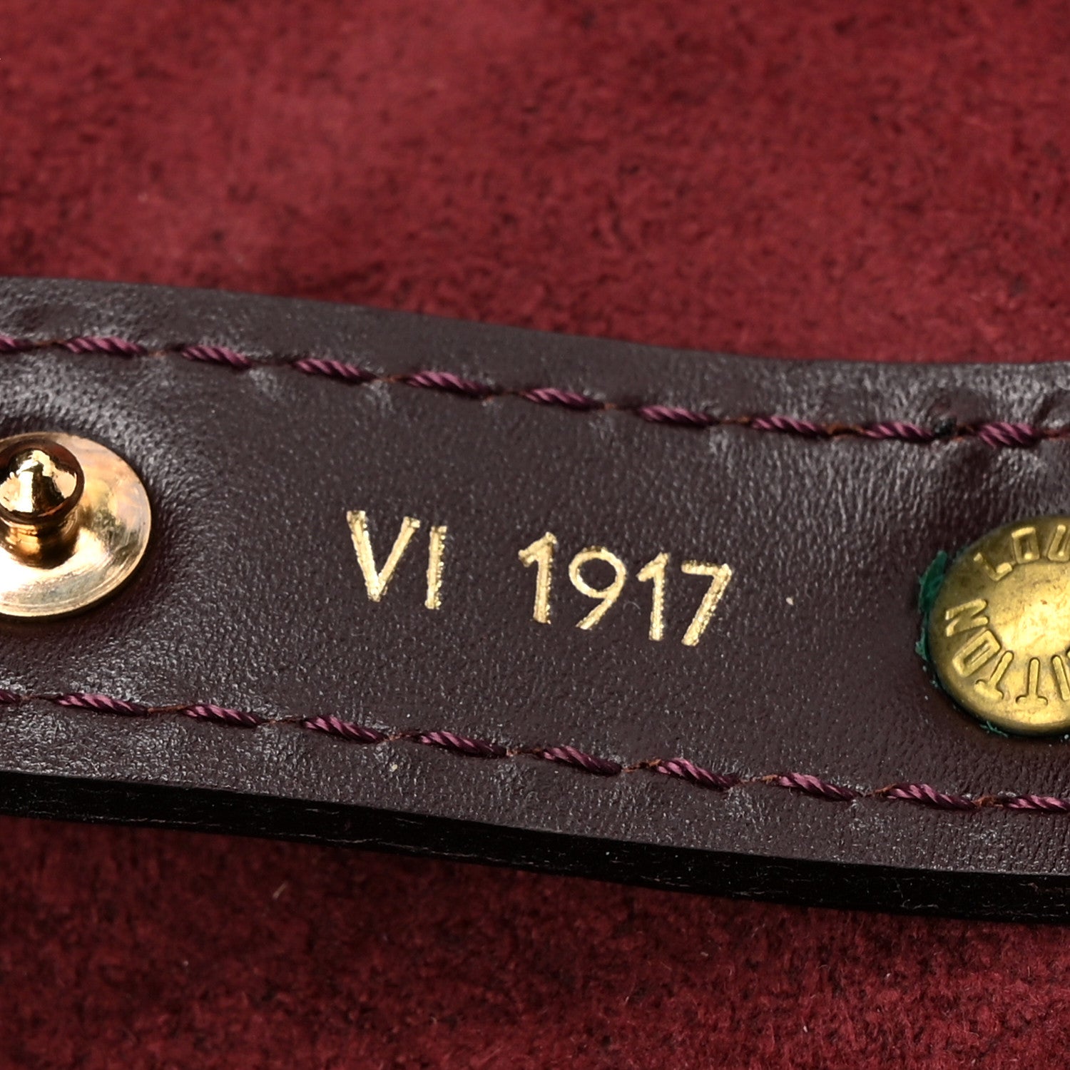Louis Vuitton Taiga Helanga 1 Poche Acajou 8 of 16