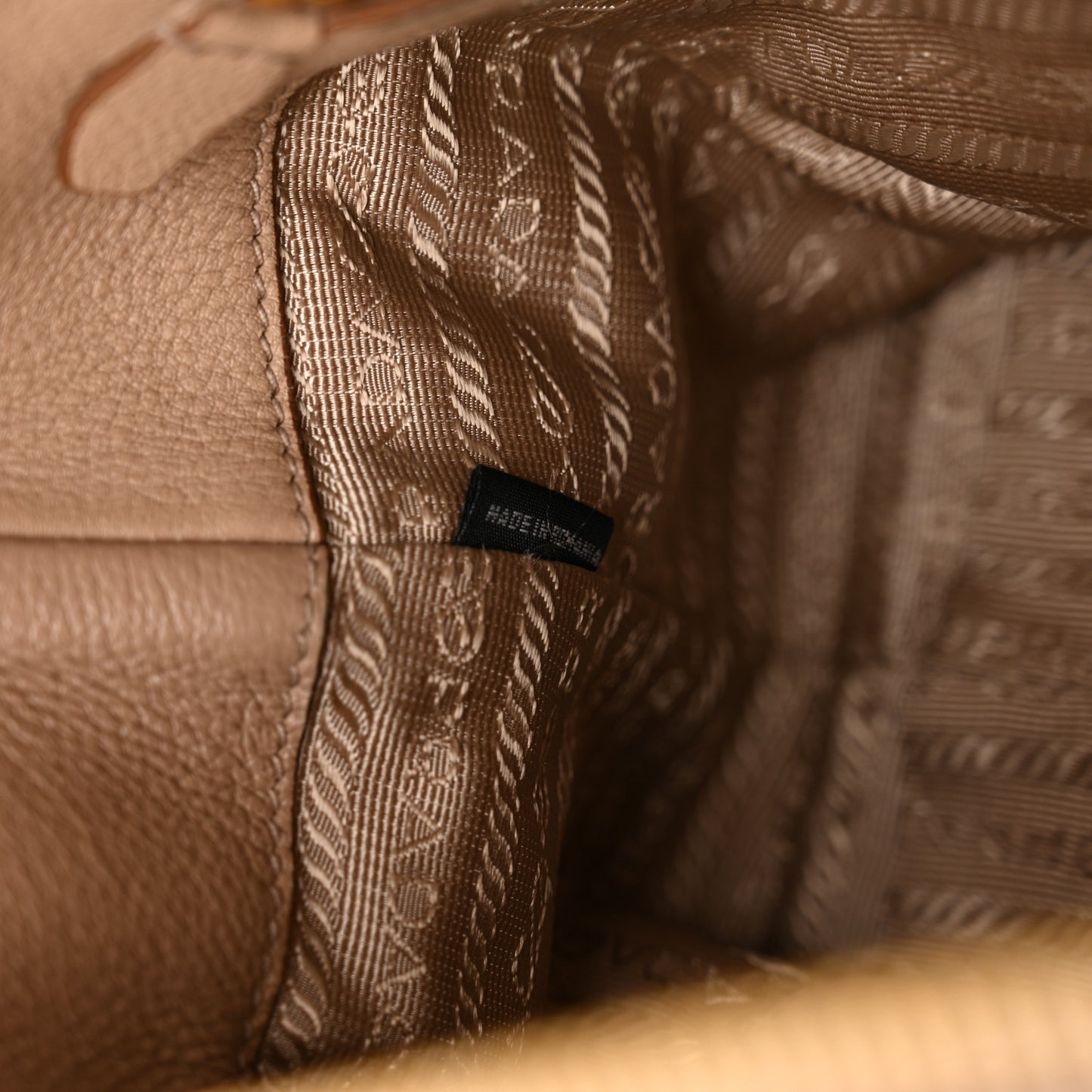 Vitello Daino Mini Shopping Tote Cammeo