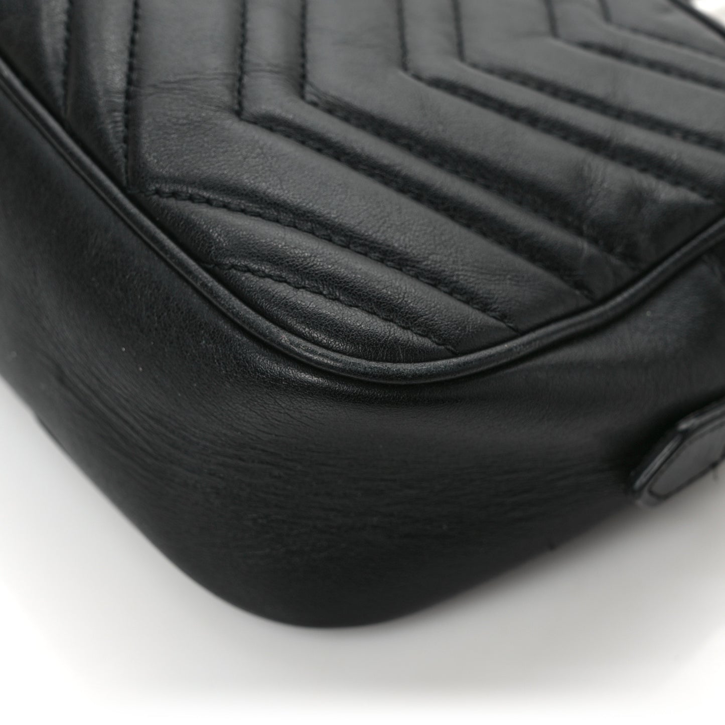 Calfskin Matelasse Small GG Marmont Chain Shoulder Bag Black