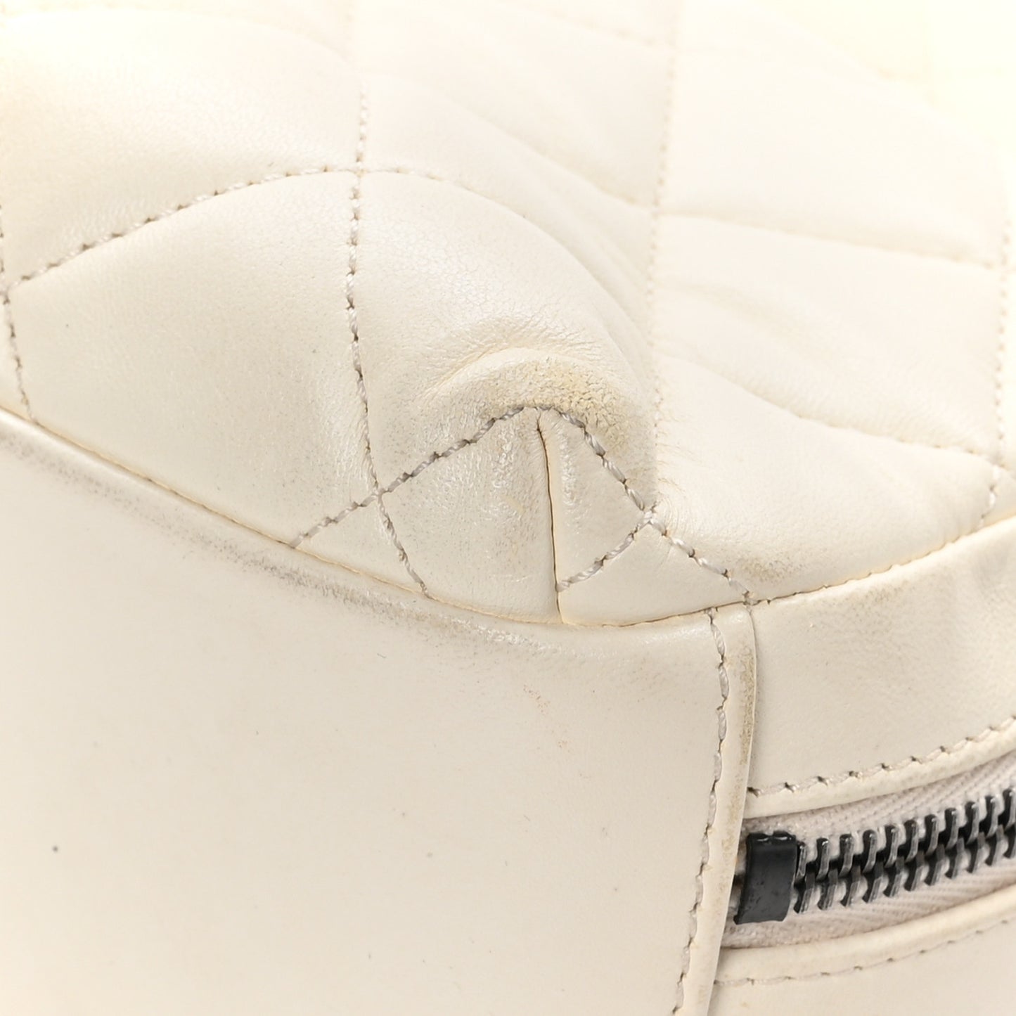 Lambskin Quilted Medium Trendy CC Bowling Bag White