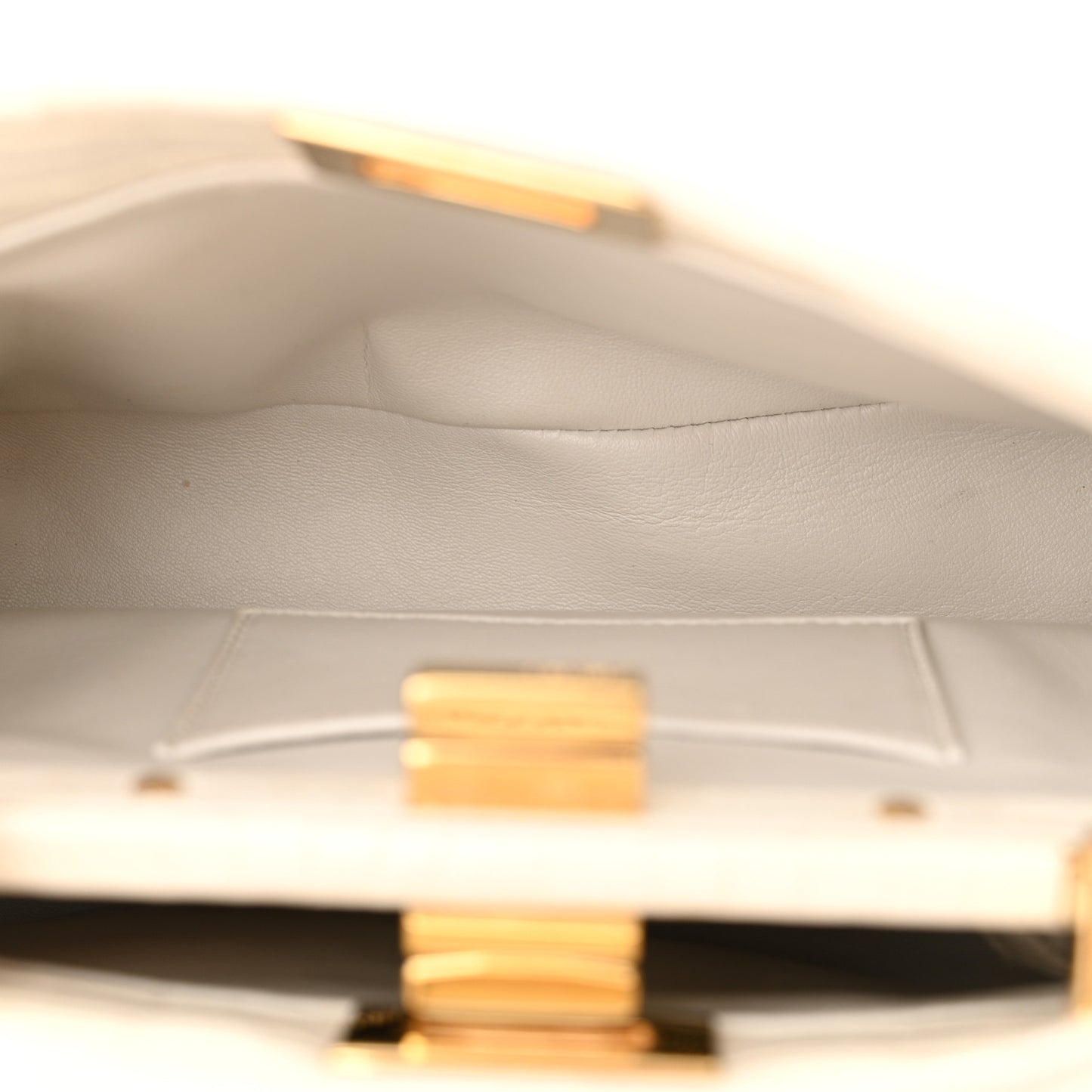 Shiny Crocodile Shiny Nappa Mini Peekaboo Iconic Satchel White