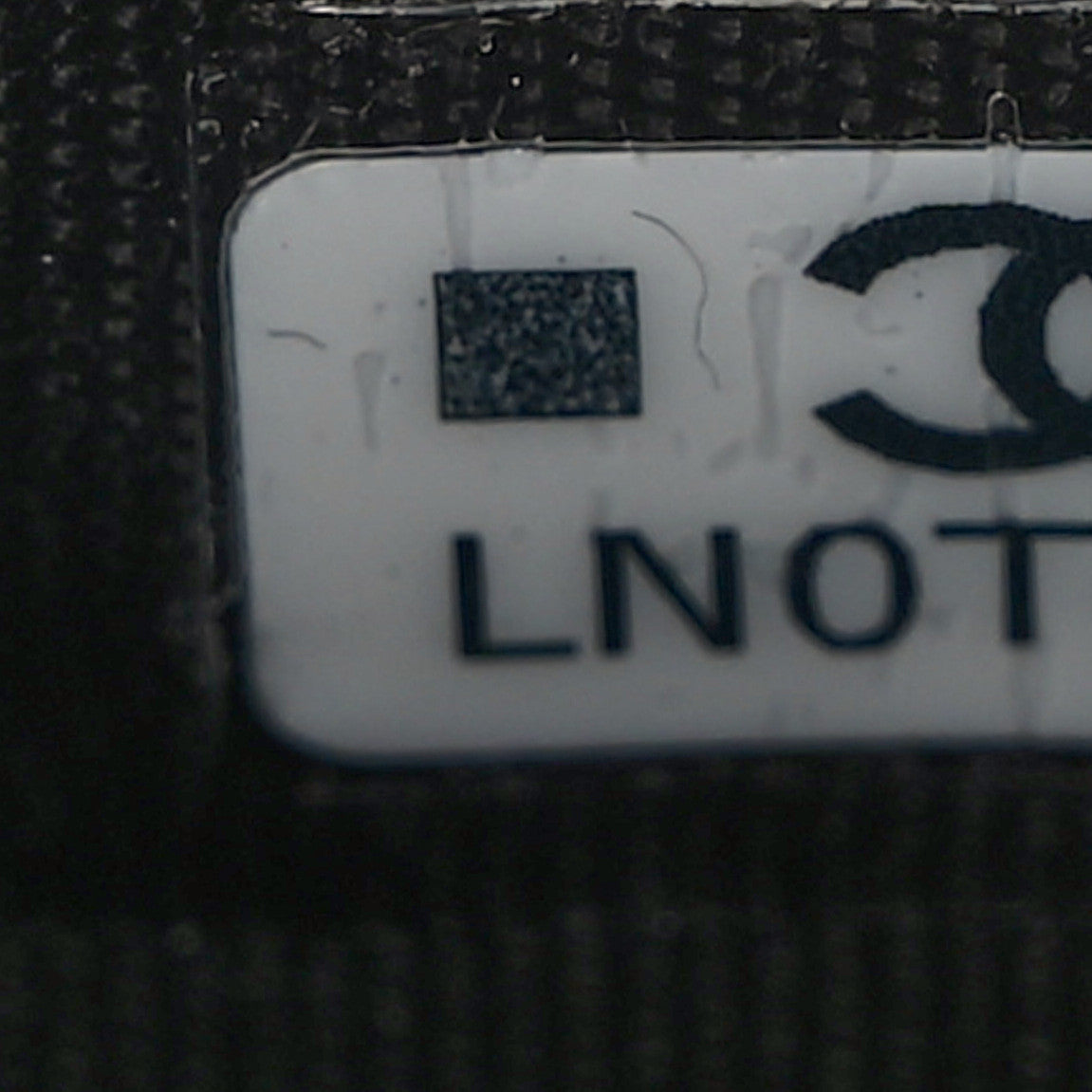 Caviar Quilted Crystal Vertical Card Holder Black