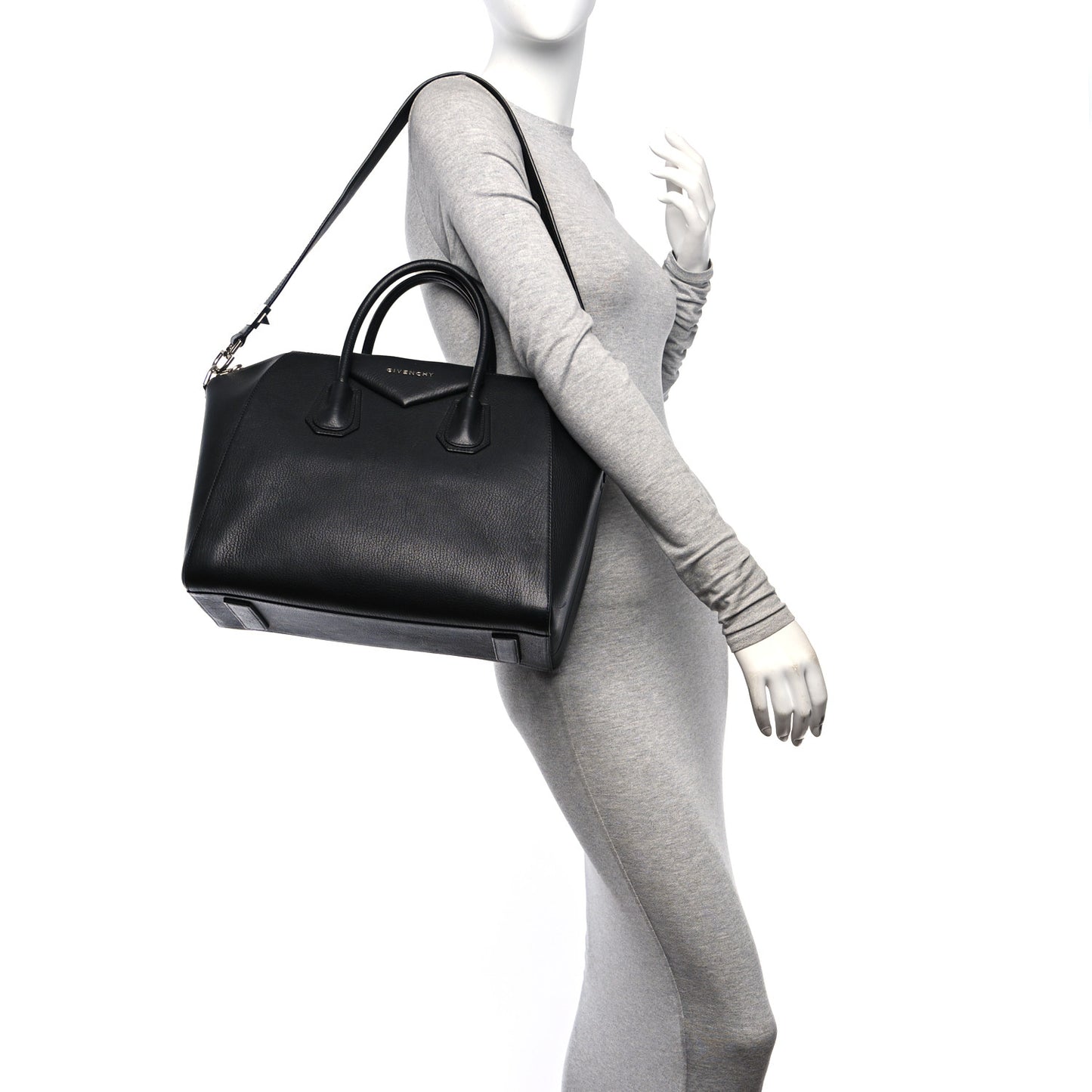 Sugar Goatskin Medium Antigona Black