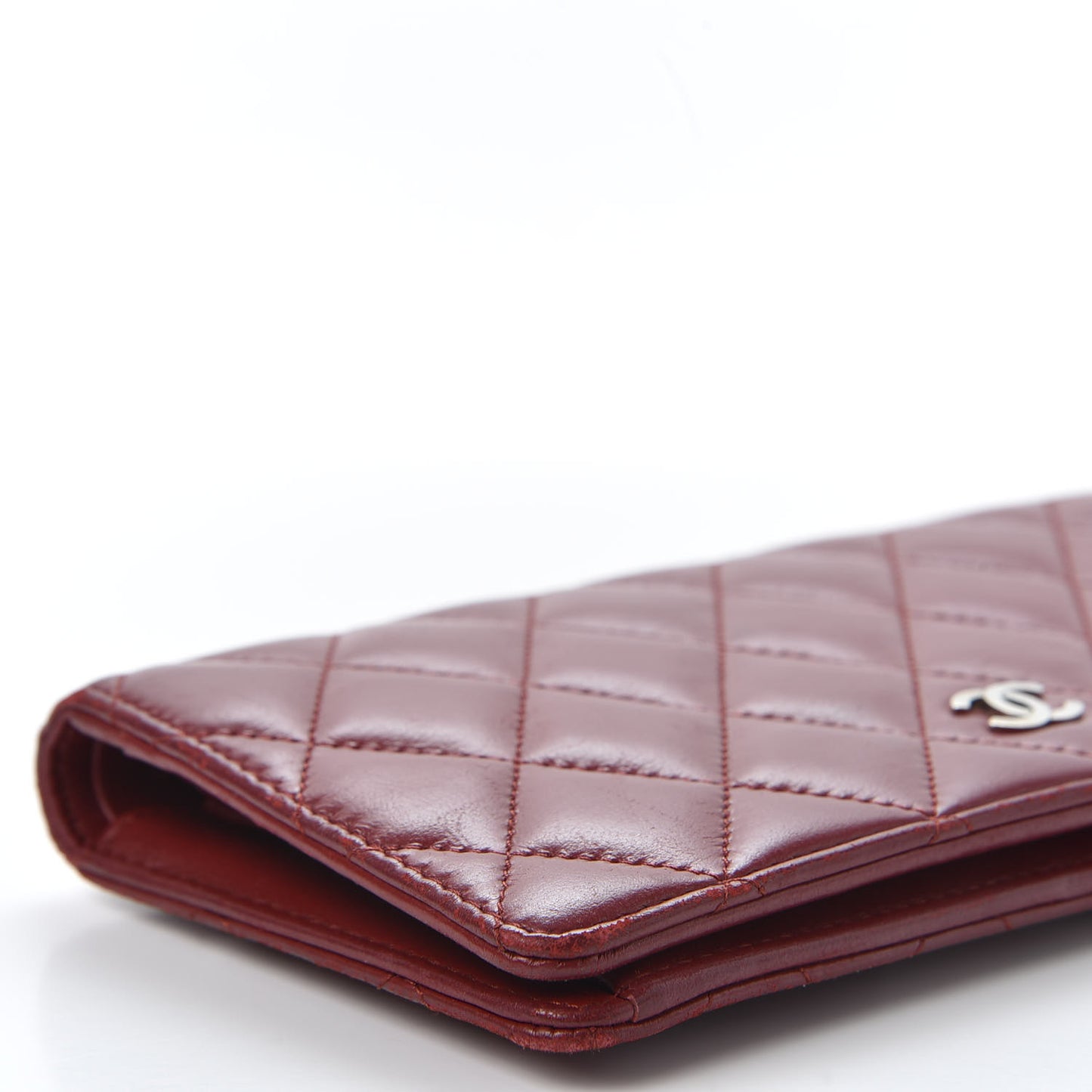 Lambskin Quilted Yen Wallet Red