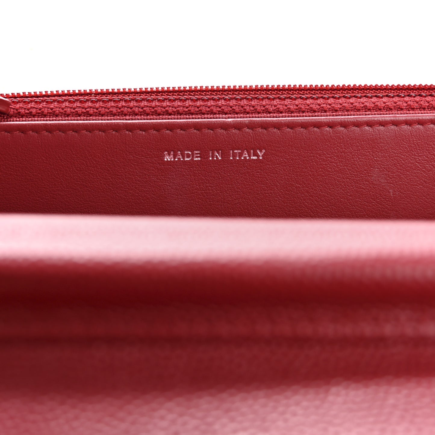 Caviar Quilted Wallet on Chain WOC Red
