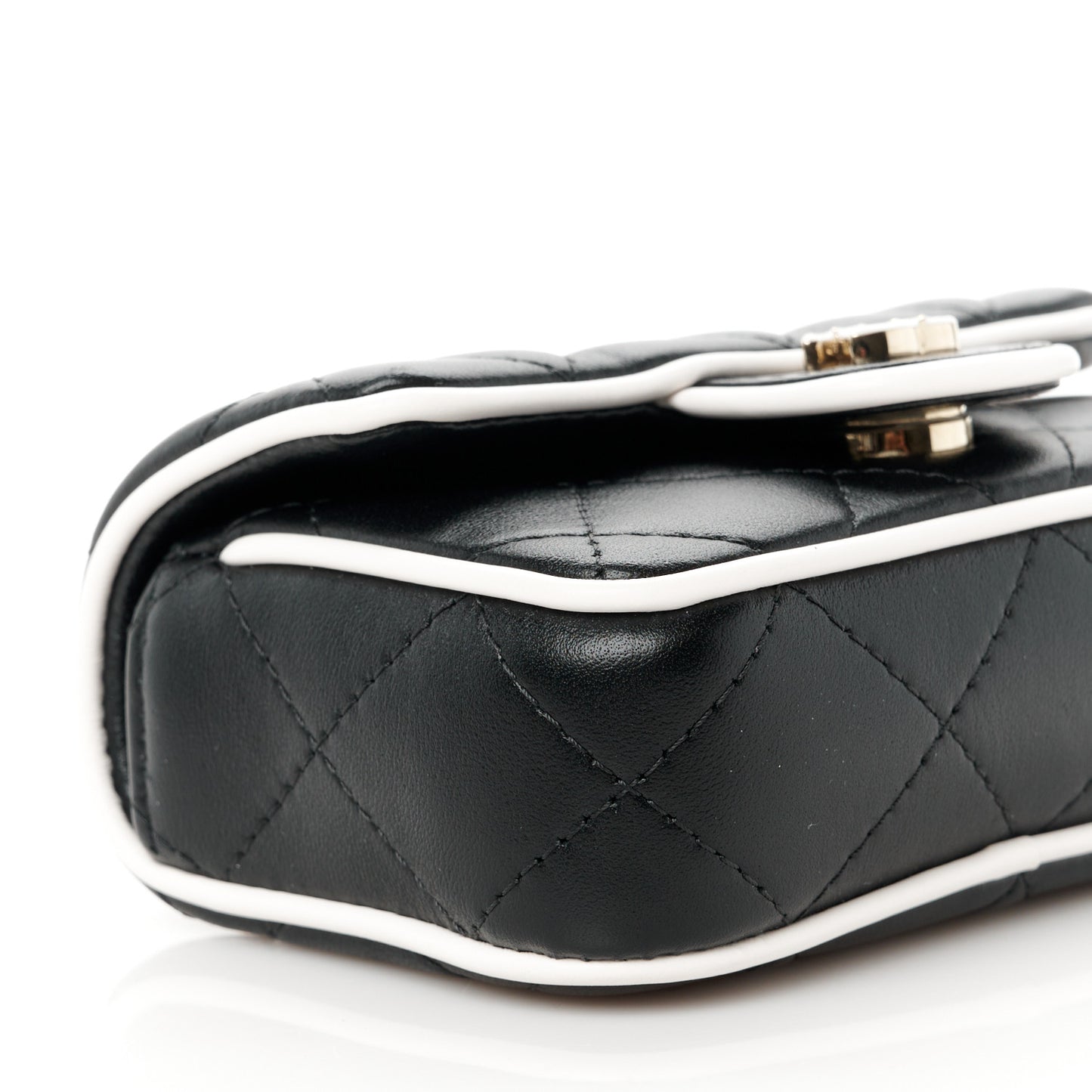 Lambskin Quilted Resin CC Flap Clutch With Chain Black White