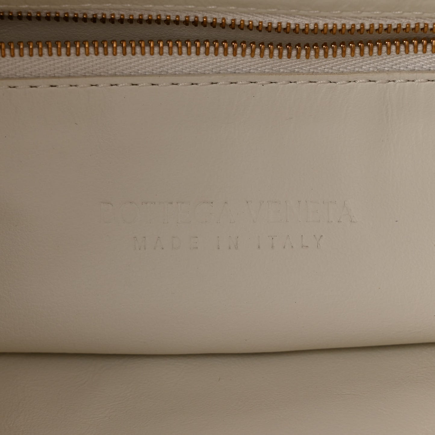 Calfskin Intrecciato Large Hop White