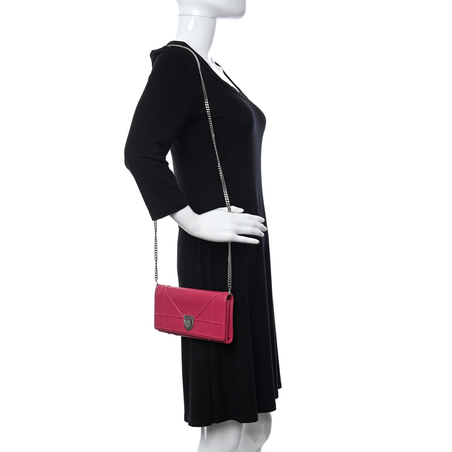 Lambskin Diorama Croisiere Chain Wallet Fuchsia