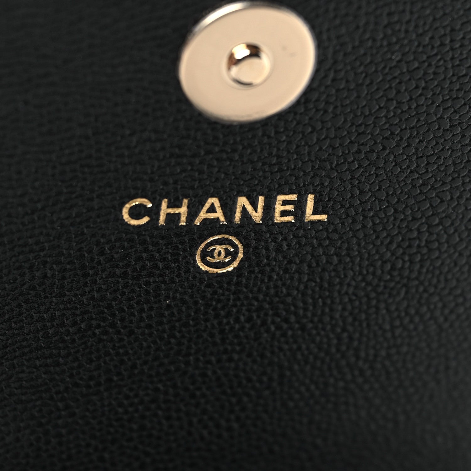 Chanel Caviar Quilted CC Airpods Pro and Phone Case With Chain Black 6 of 11