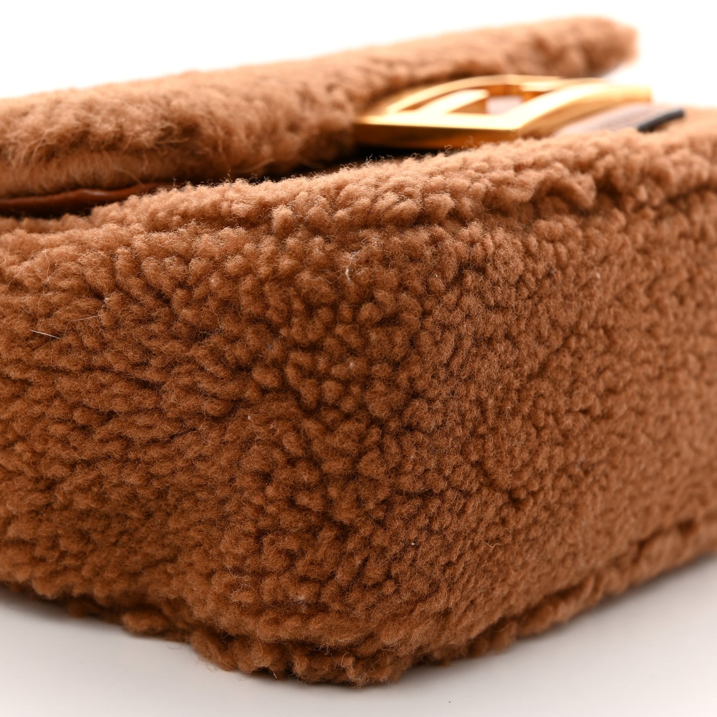 Shearling Lambskin Midi Chain Baguette Caramello