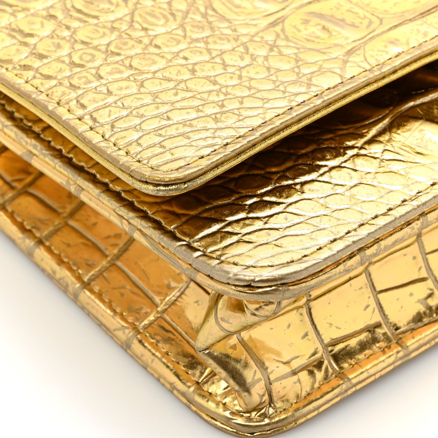 Metallic Calfskin Crocodile Embossed Cocodile Wallet On Chain WOC Gold
