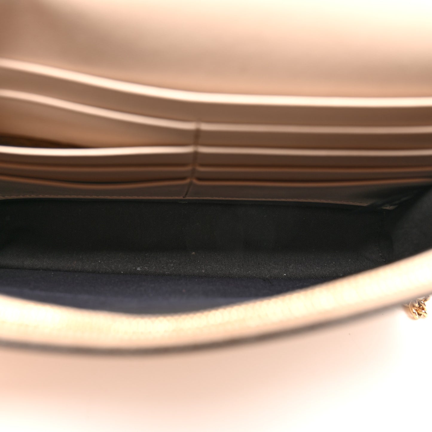 Vitello King Tamponato Logo Embossed Medium Wallet On Chain Poudre