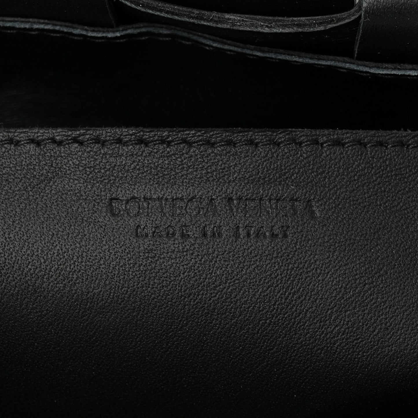 Lambskin Maxi Intreccio Small Cassette Crossbody Bag Black