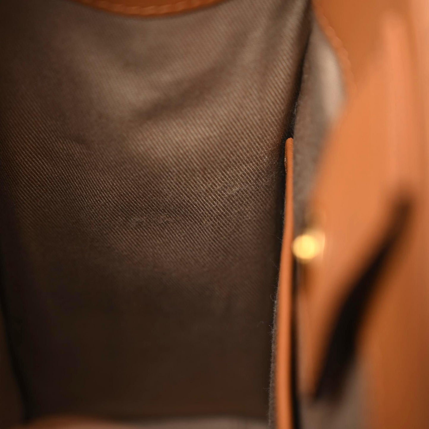 Visetos Aren X-Mini Tote Cognac