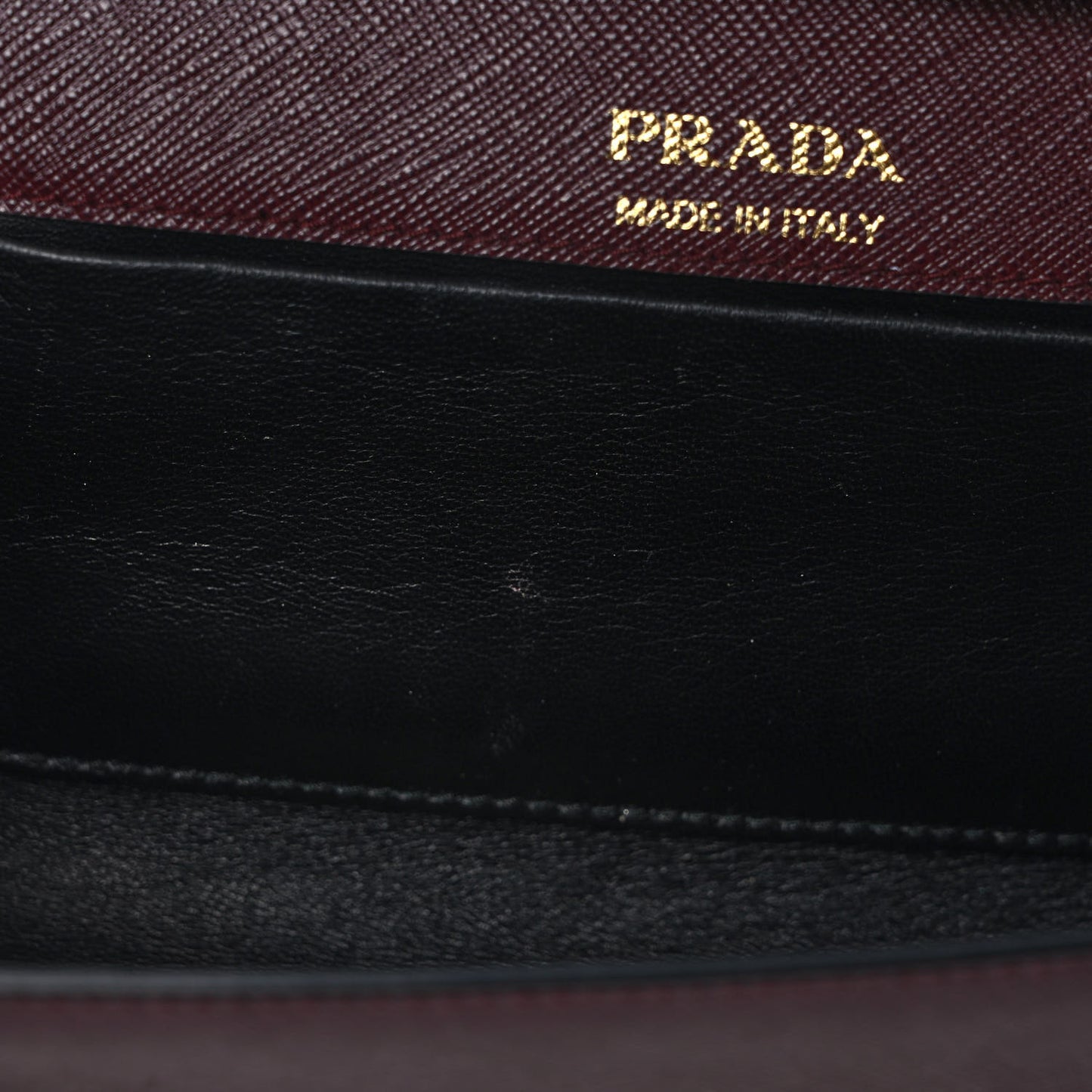Saffiano Metal Chain Wallet Granato