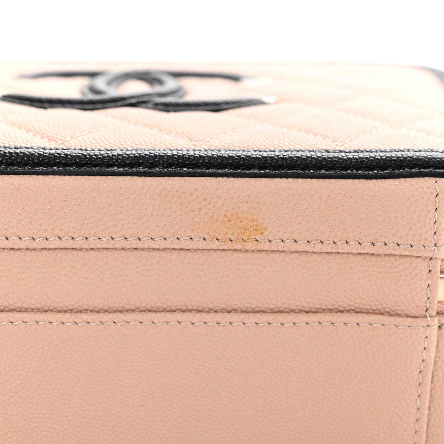Caviar Quilted Medium CC Filigree Vanity Case Beige Black