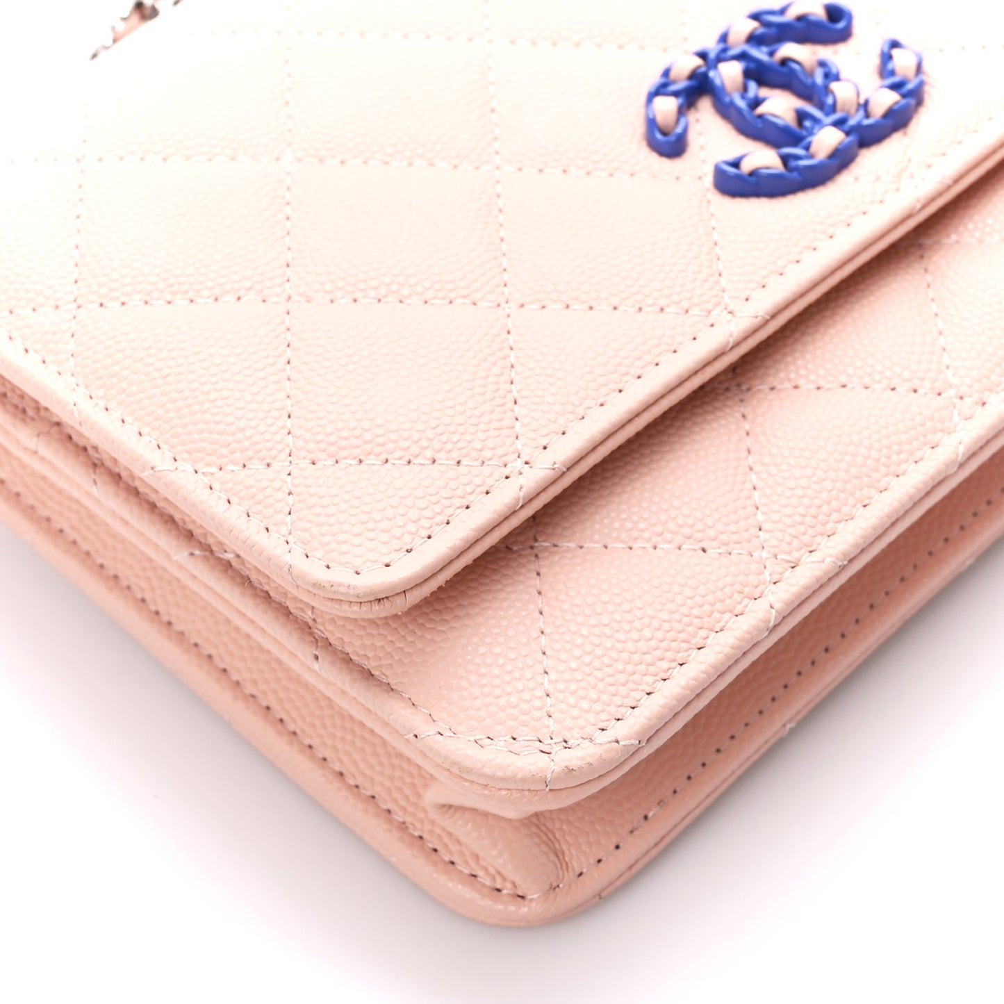 Caviar Quilted Wallet on Chain WOC Beige Blue