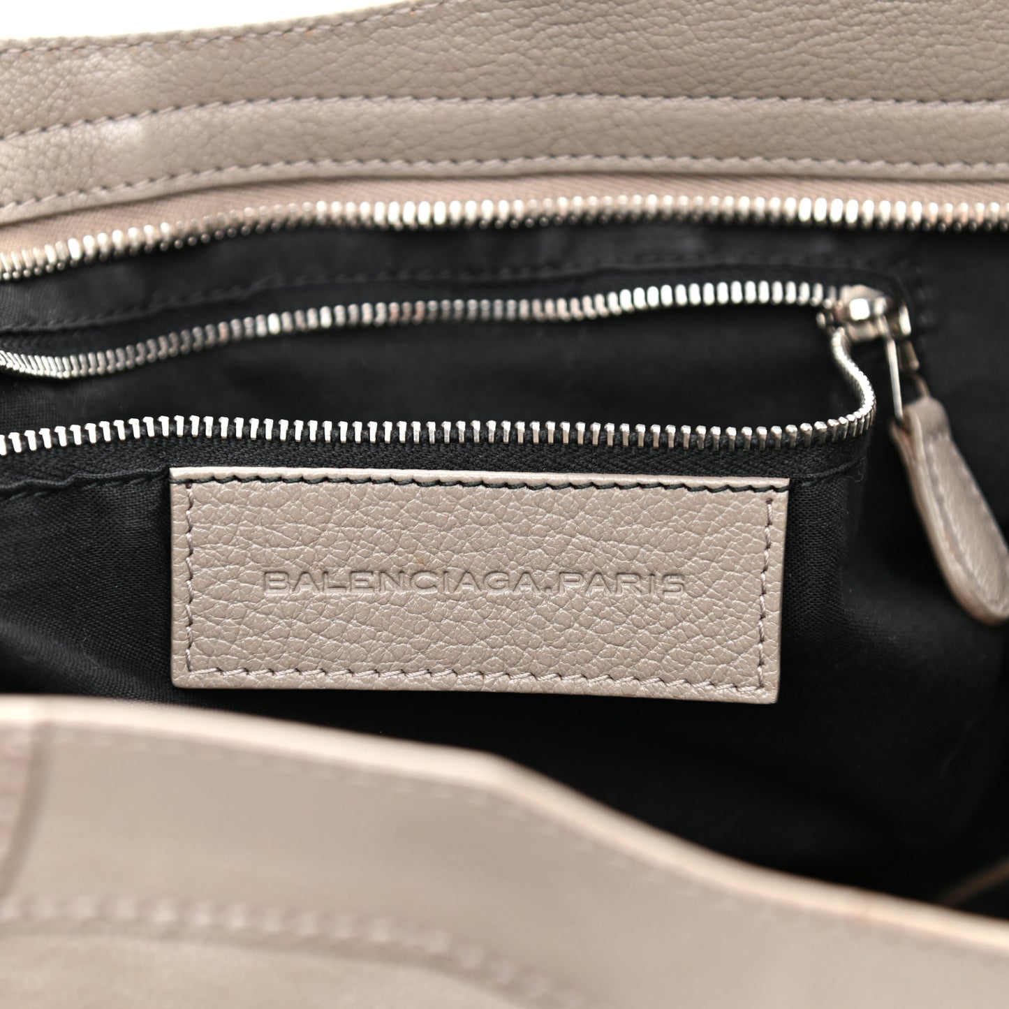 Chevre Hamilton Giant 12 Silver Hardware City Gris Poivre