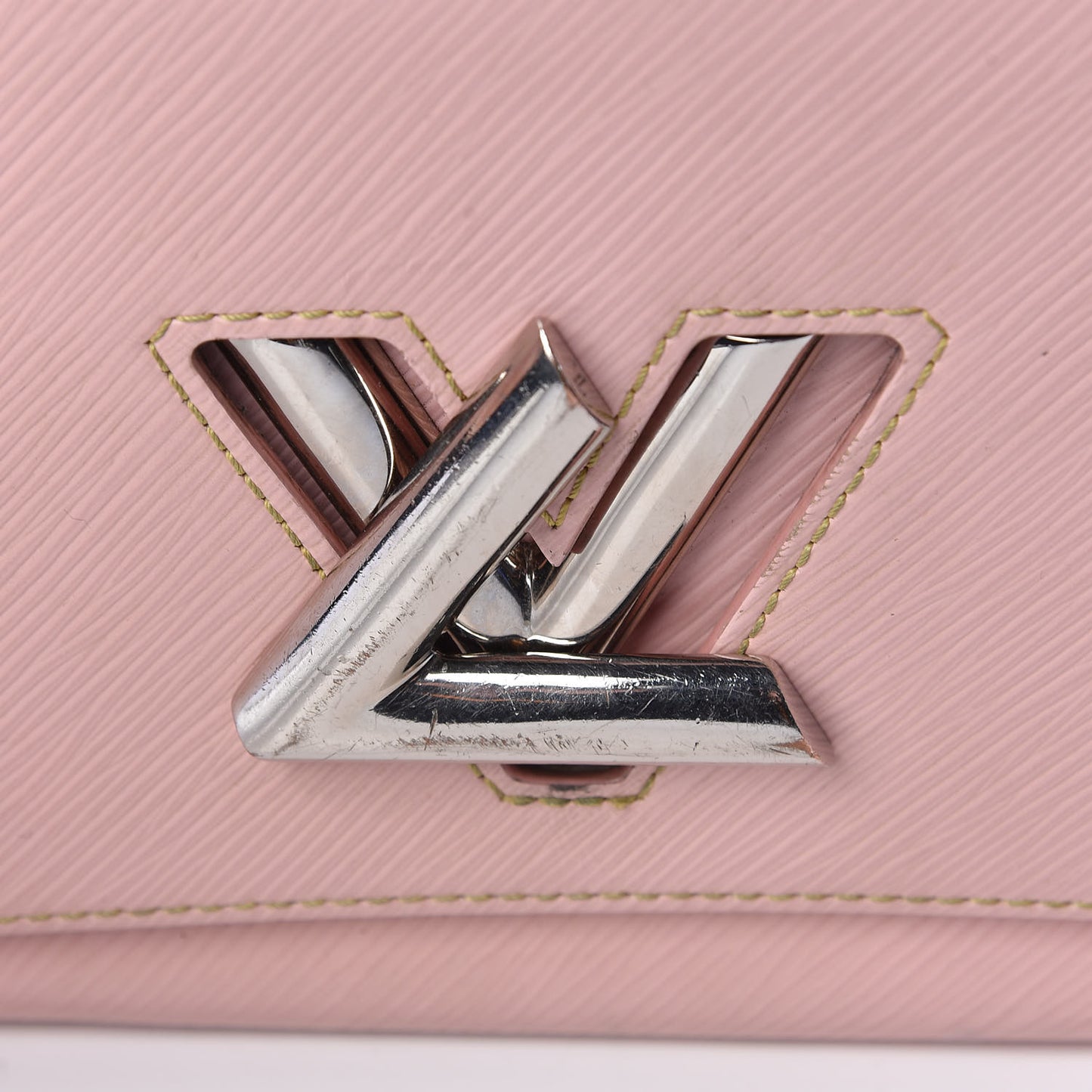 Epi Twist Shoulder Bag MM Rose Ballerine