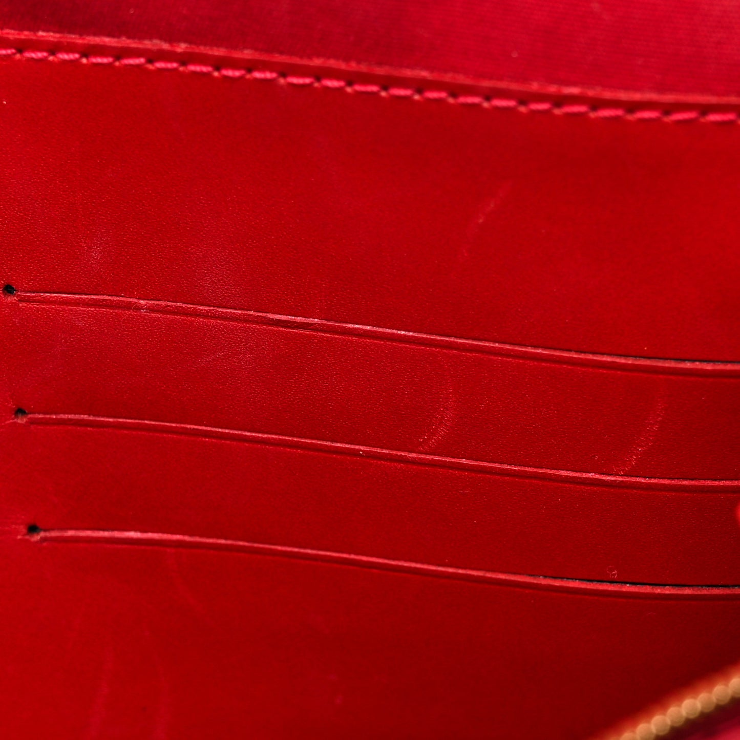 Vernis Monogram Ana Pomme D'Amour Clutch