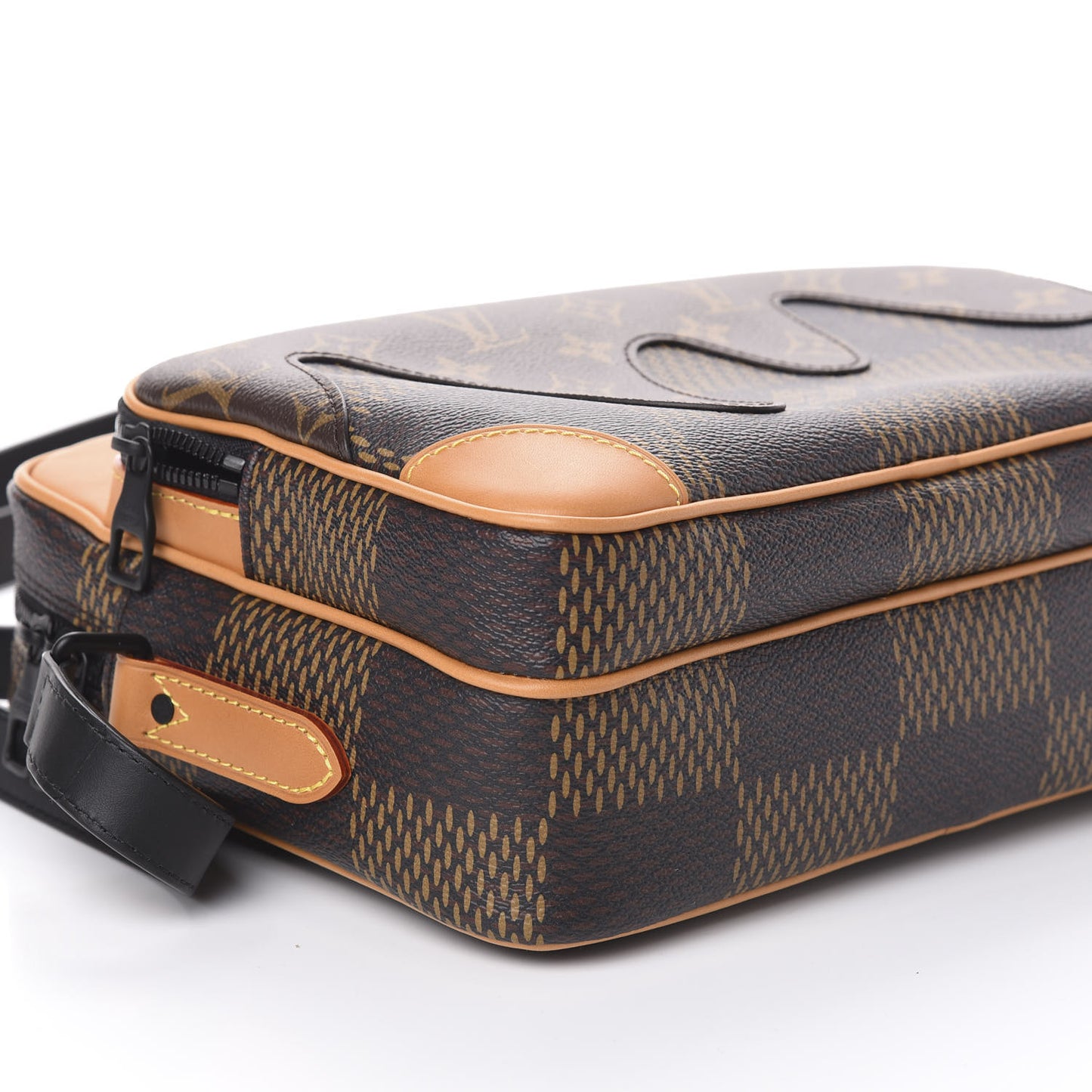 X NIGO Giant Damier Ebene Monogram Nil Messenger