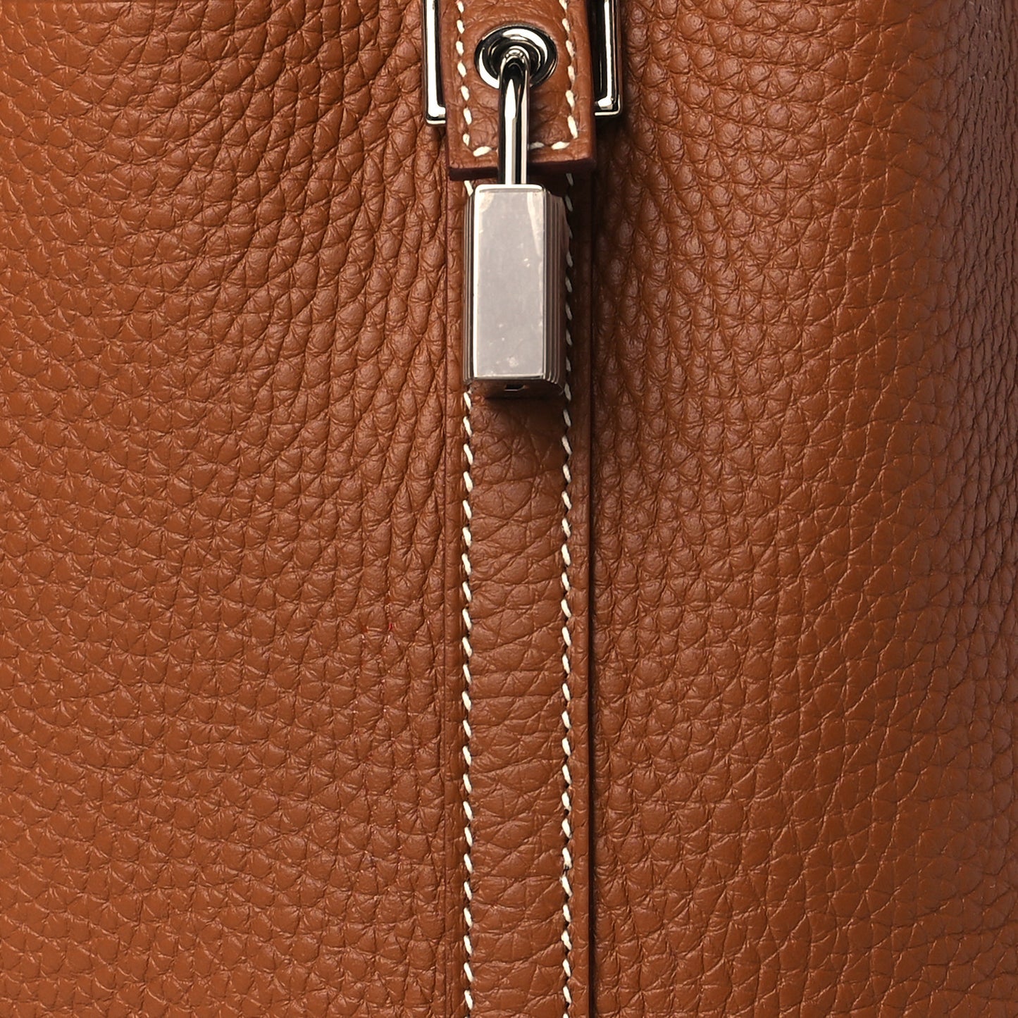 Taurillon Clemence Swift Eclat Picotin Lock 22 MM Gold Nata