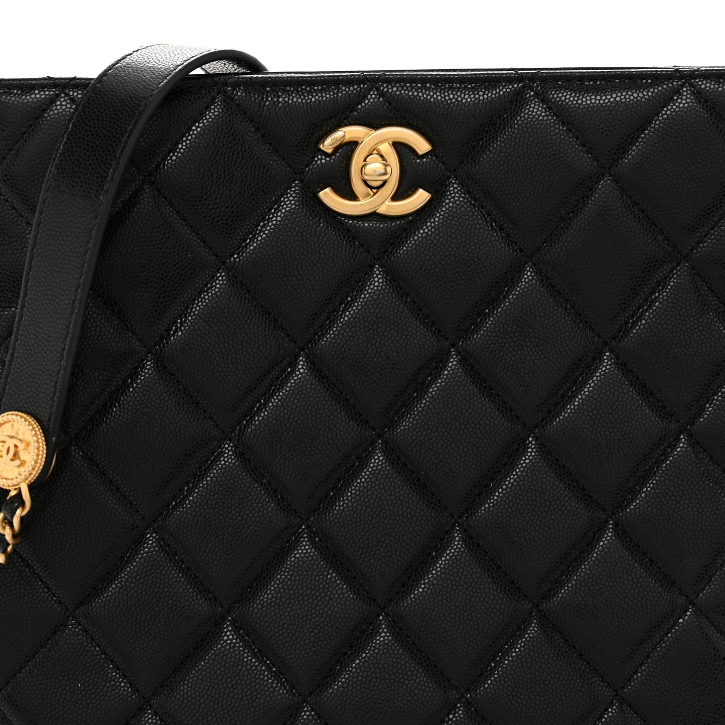 Shiny Caviar Quilted Twist Your Buttons Hobo Black